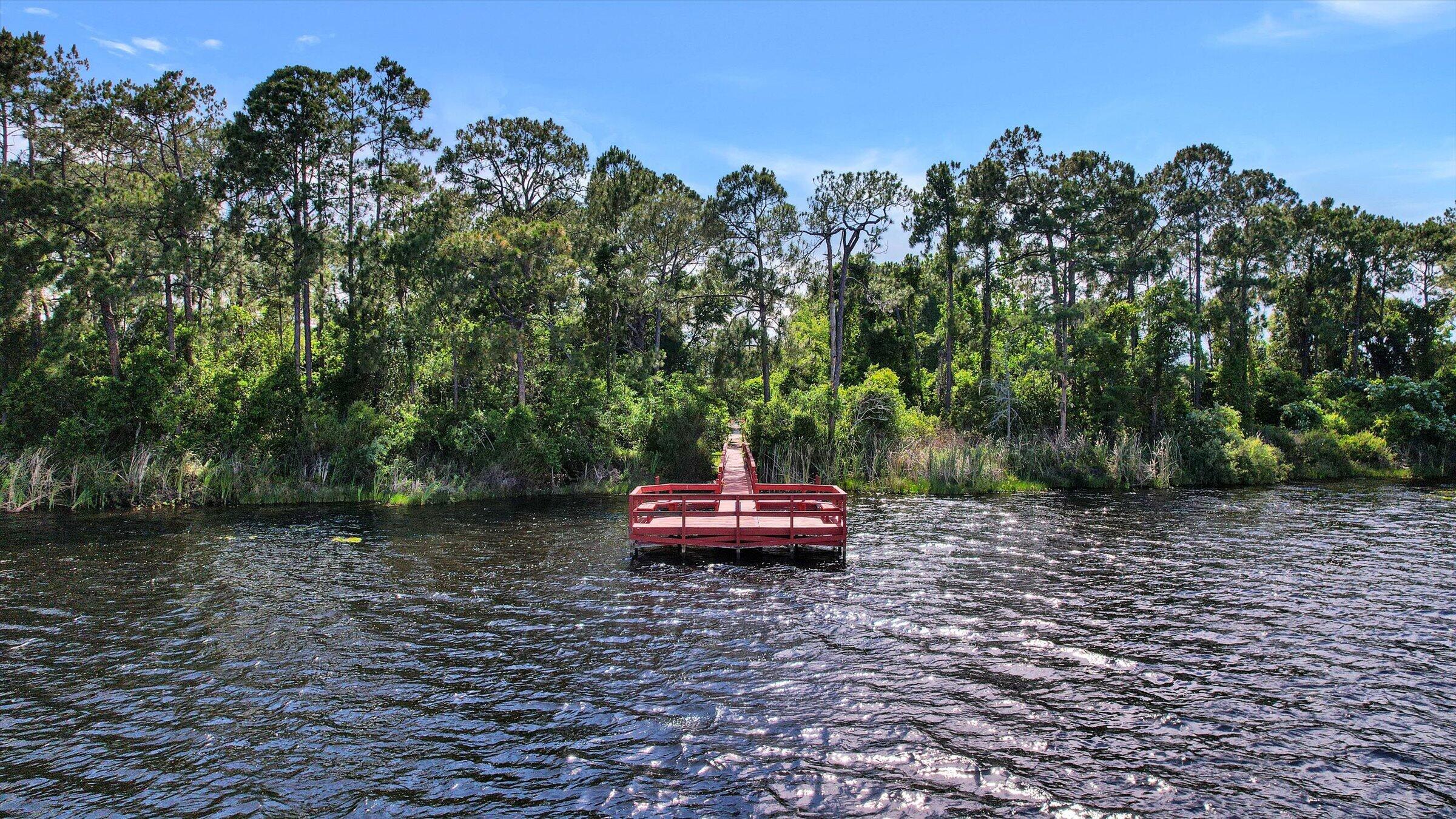 FAIRWAYS LAKE ESTATES PHASE FOUR - Residential