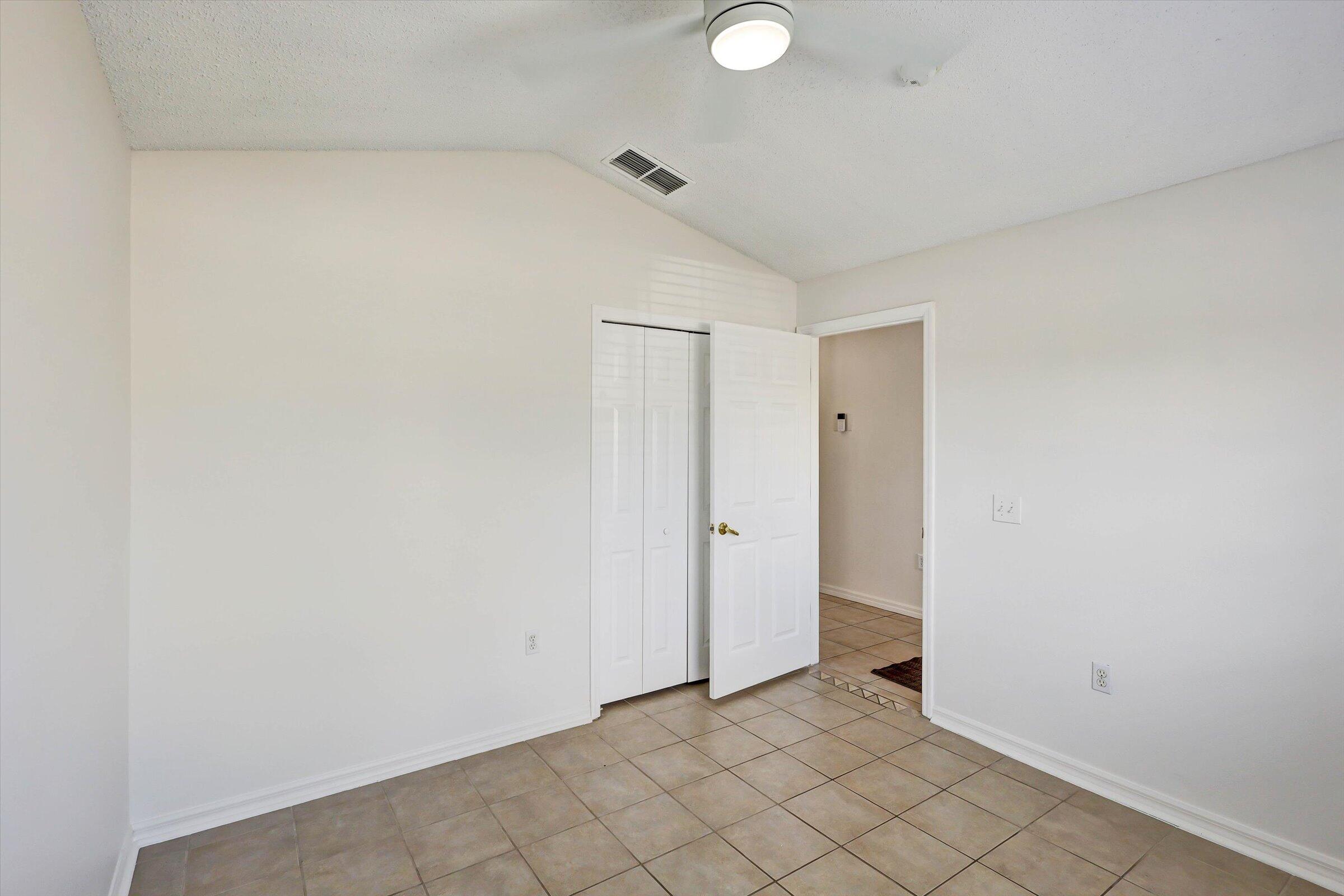 FAIRWAYS LAKE ESTATES PHASE FOUR - Residential