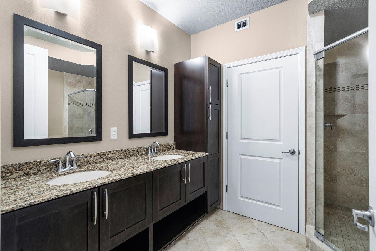 BLUE LAKE TOWNHOMES - Residential