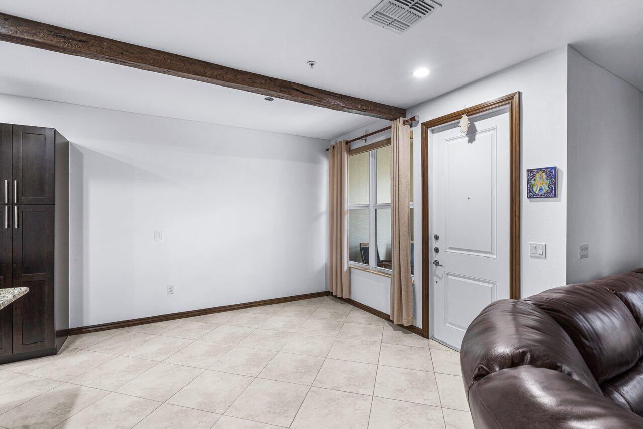 BLUE LAKE TOWNHOMES - Residential