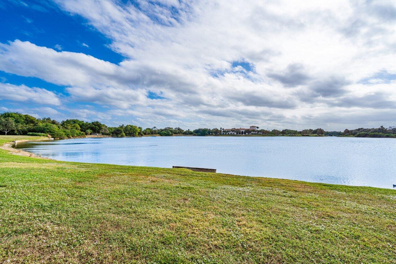 BLUE LAKE TOWNHOMES - Residential