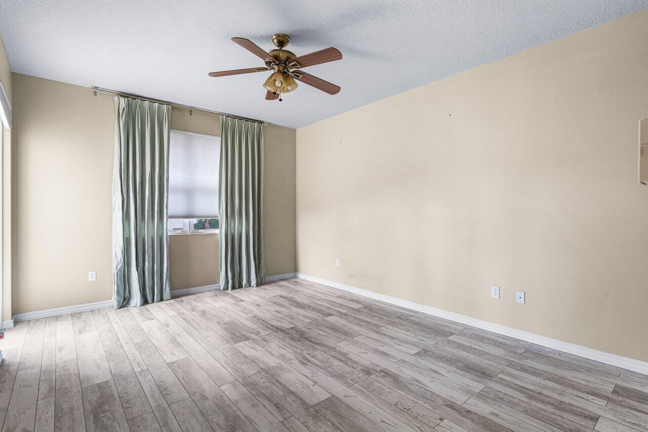 BLUE LAKE TOWNHOMES - Residential