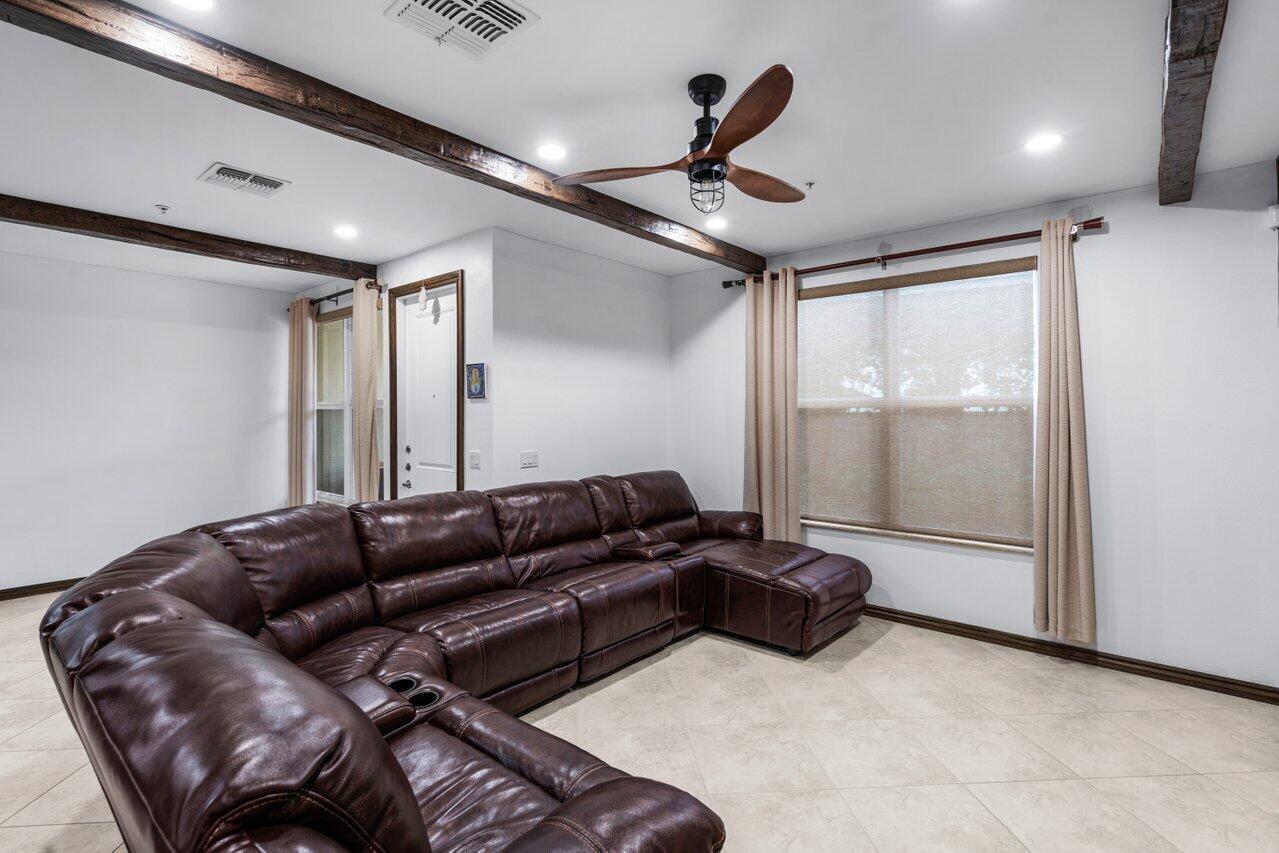 BLUE LAKE TOWNHOMES - Residential
