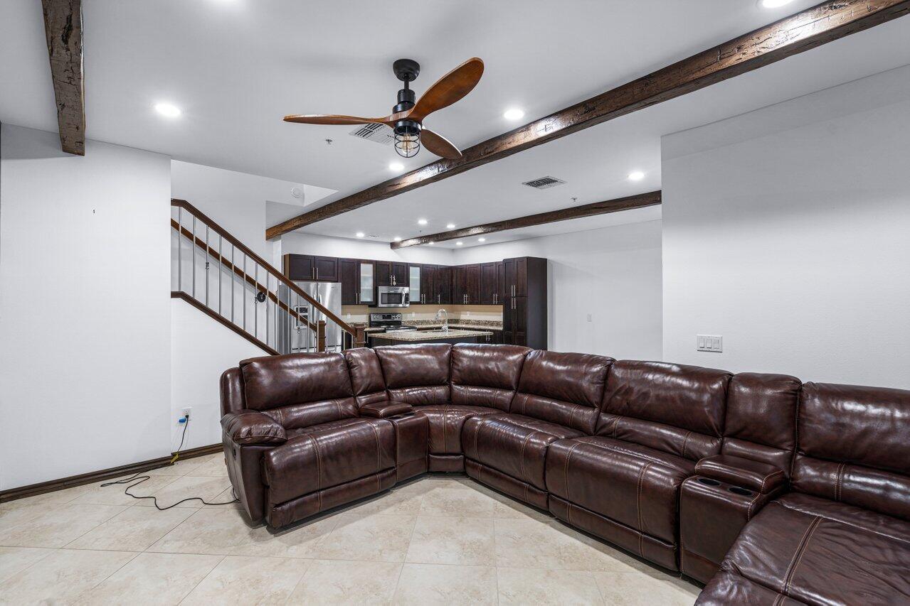BLUE LAKE TOWNHOMES - Residential