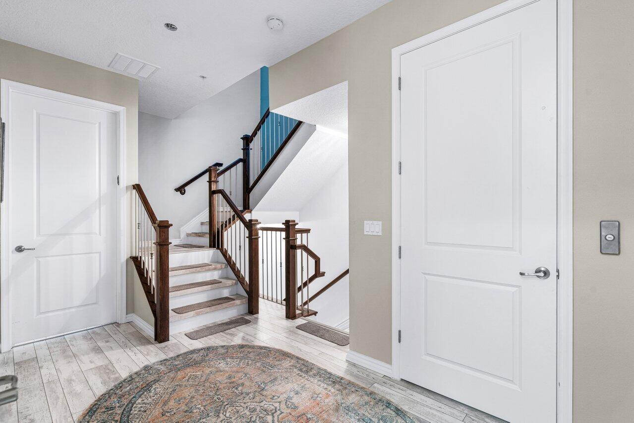 BLUE LAKE TOWNHOMES - Residential