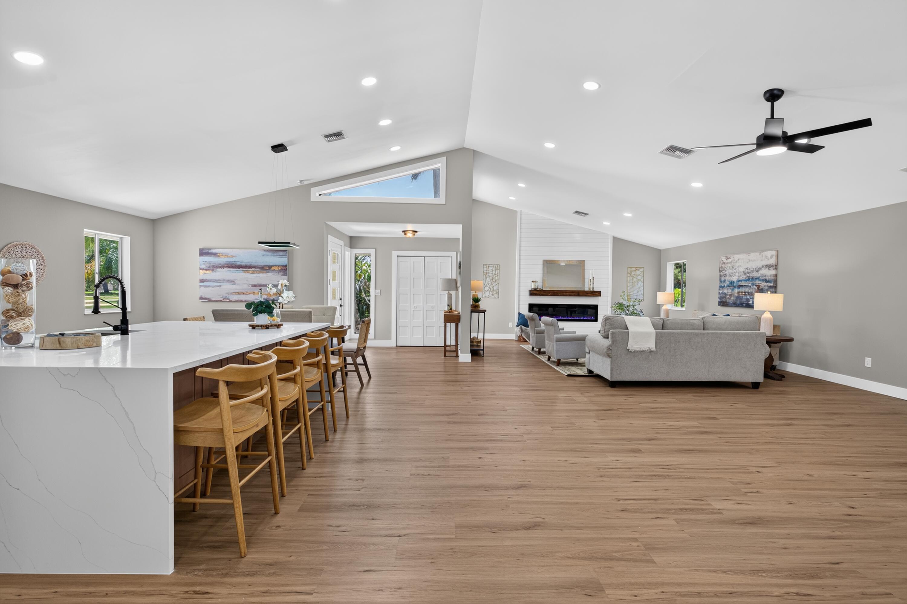 MID-RIVERS YACHT AND COUNTRY CLUB (AKA EVERGREEN C - Residential