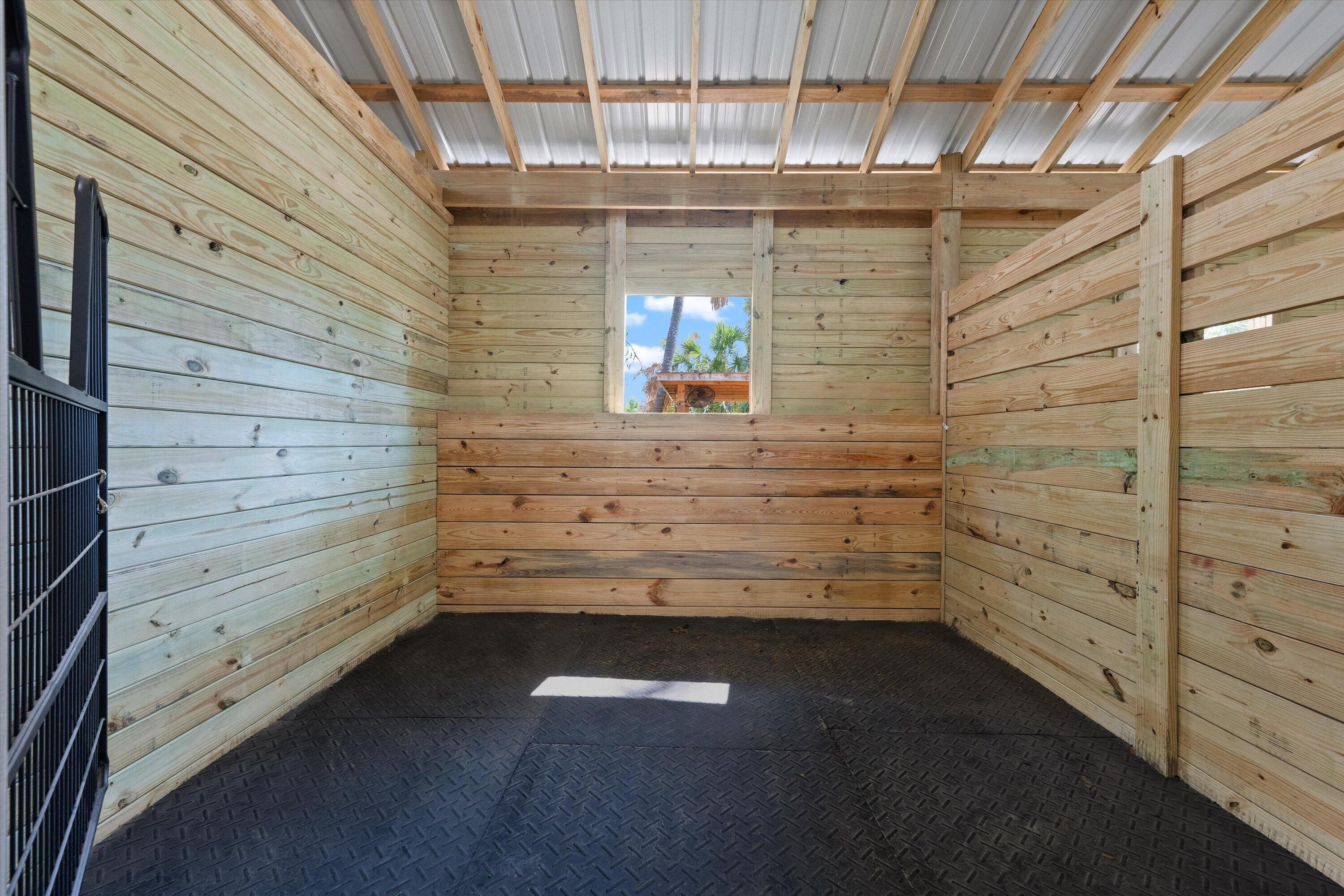 LOXAHATCHEE GROVES - Residential