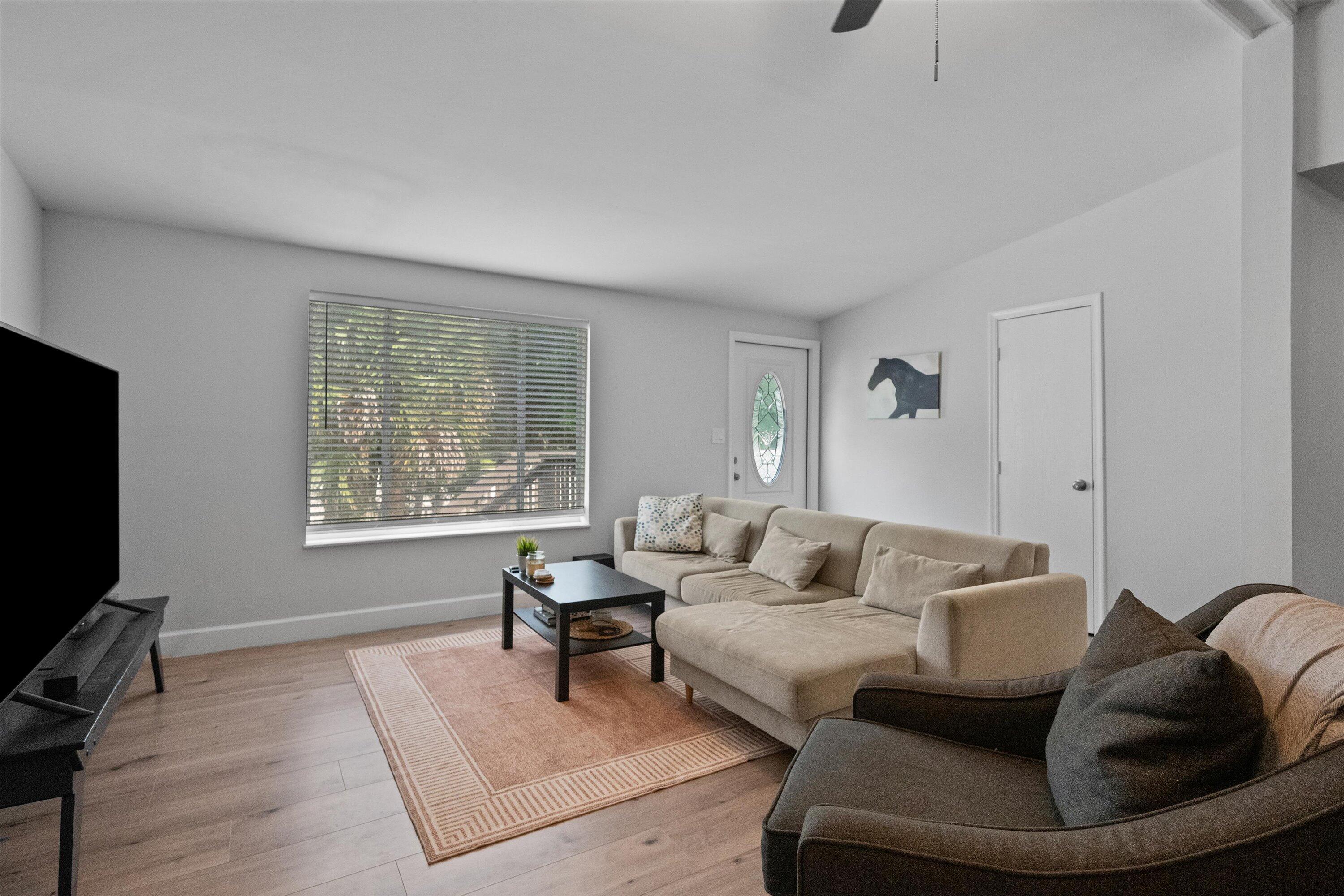 LOXAHATCHEE GROVES - Residential