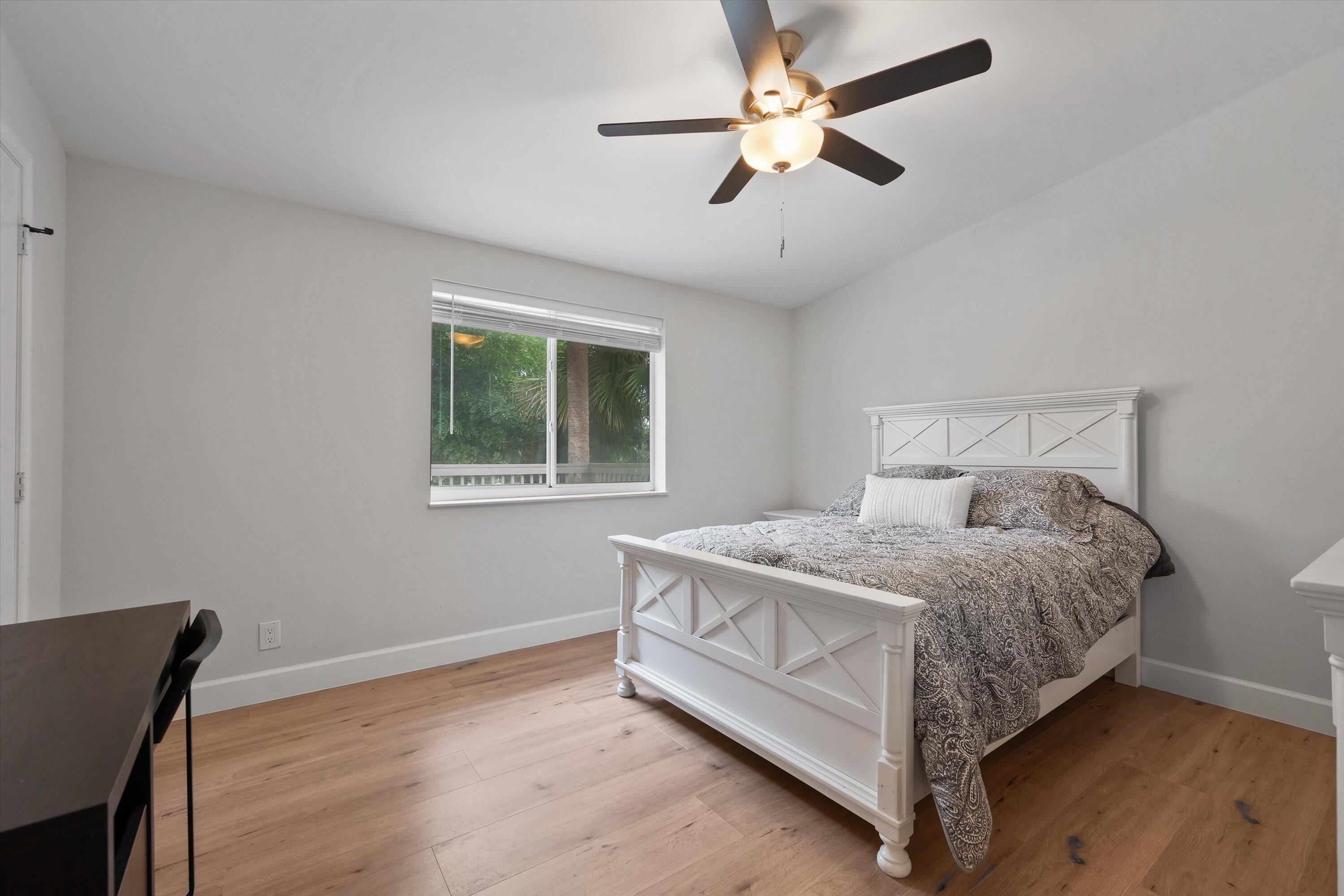 LOXAHATCHEE GROVES - Residential