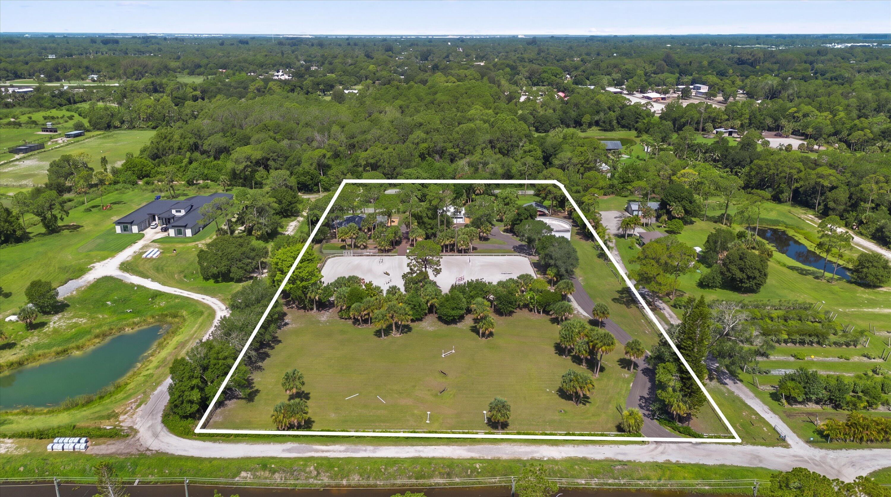 LOXAHATCHEE GROVES - Residential