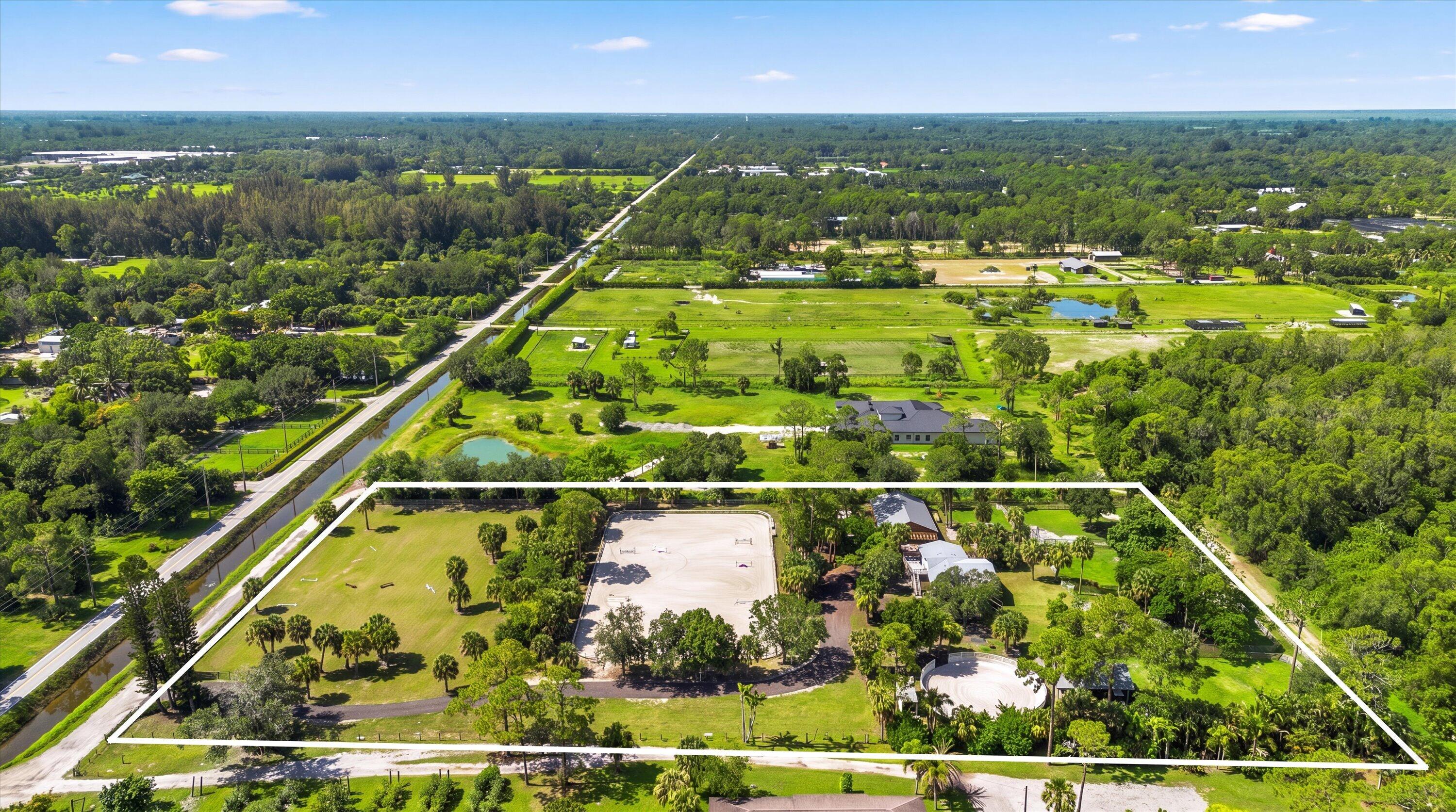 LOXAHATCHEE GROVES - Residential
