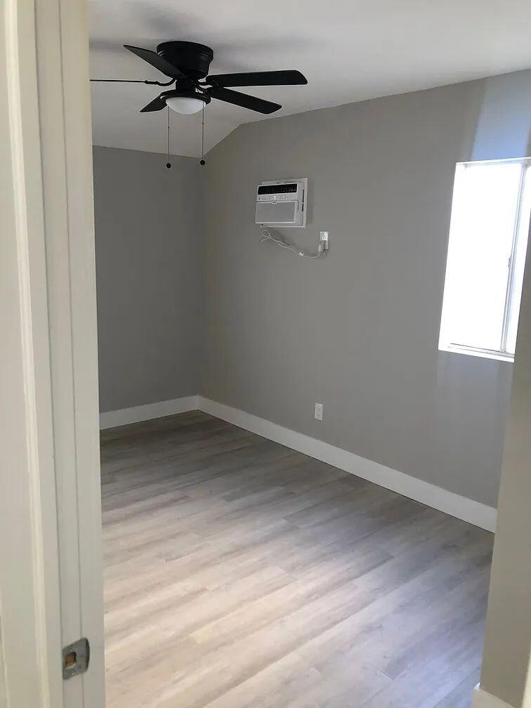 HOLLYWOOD - Residential Lease