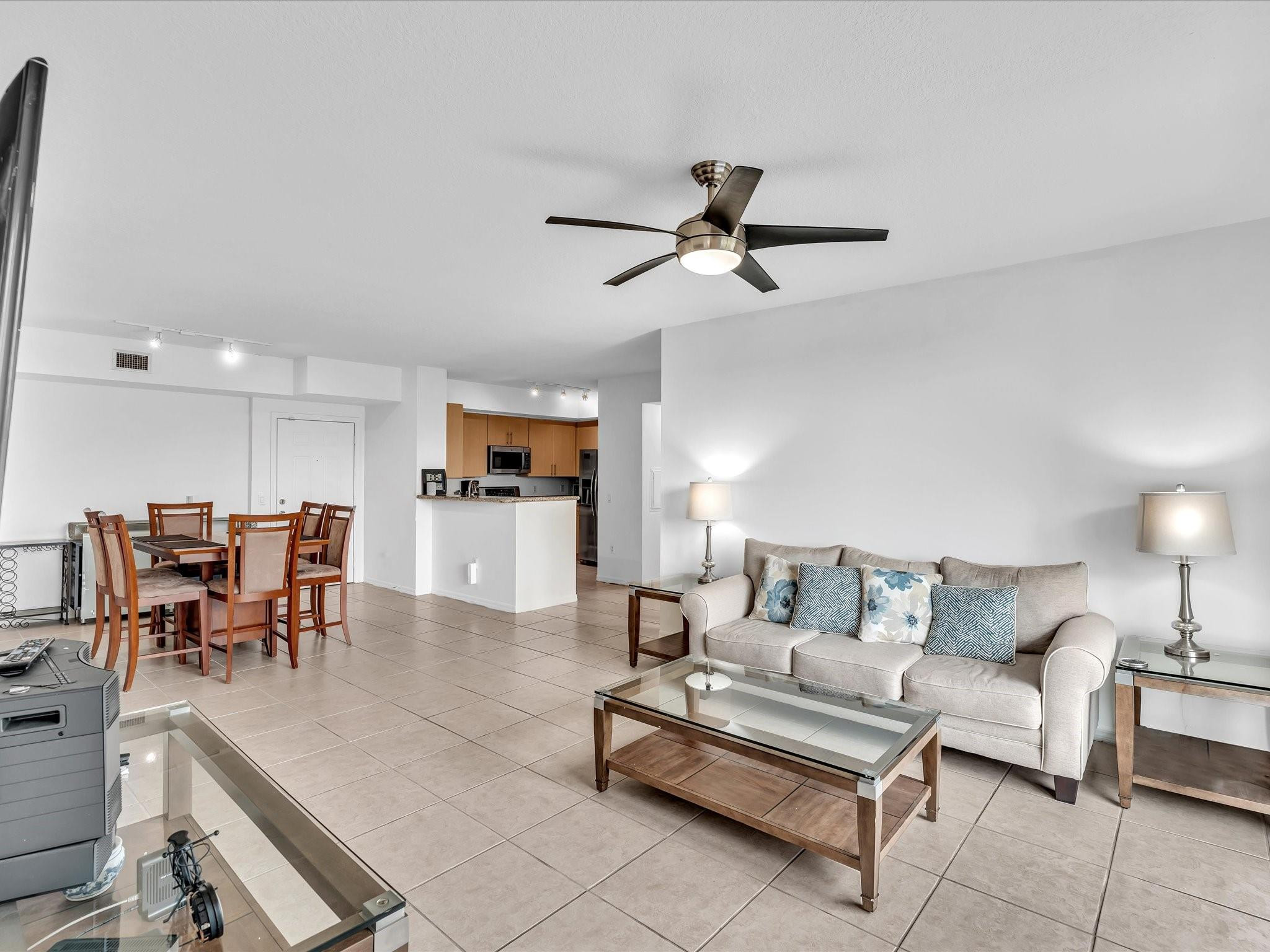 Lauderdale One - Residential