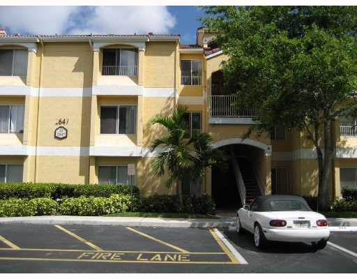 SAILBOAT POINTE CONDO - Residential