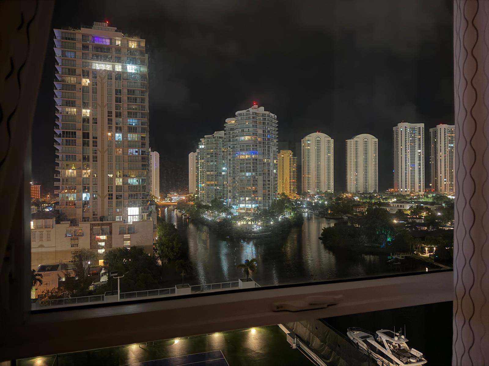 400 SUNNY ISLES CONDO EAST - Residential
