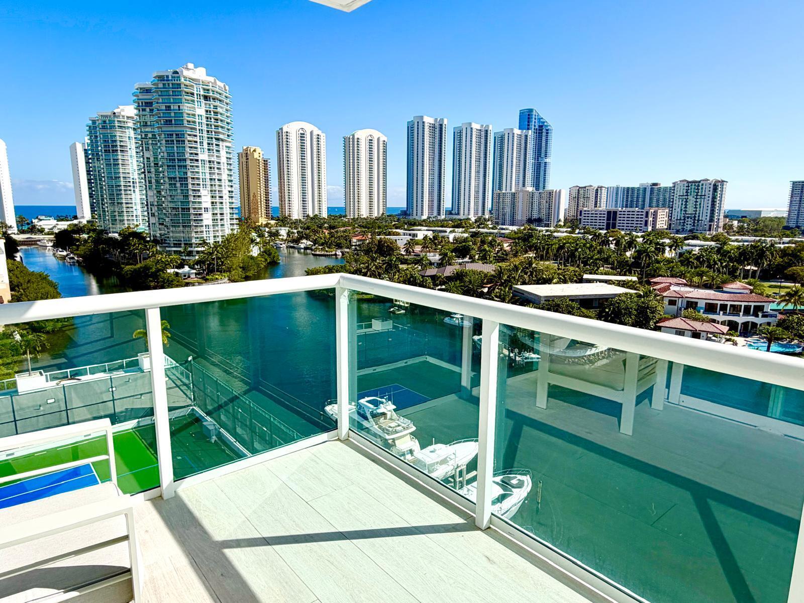 400 SUNNY ISLES CONDO EAST - Residential