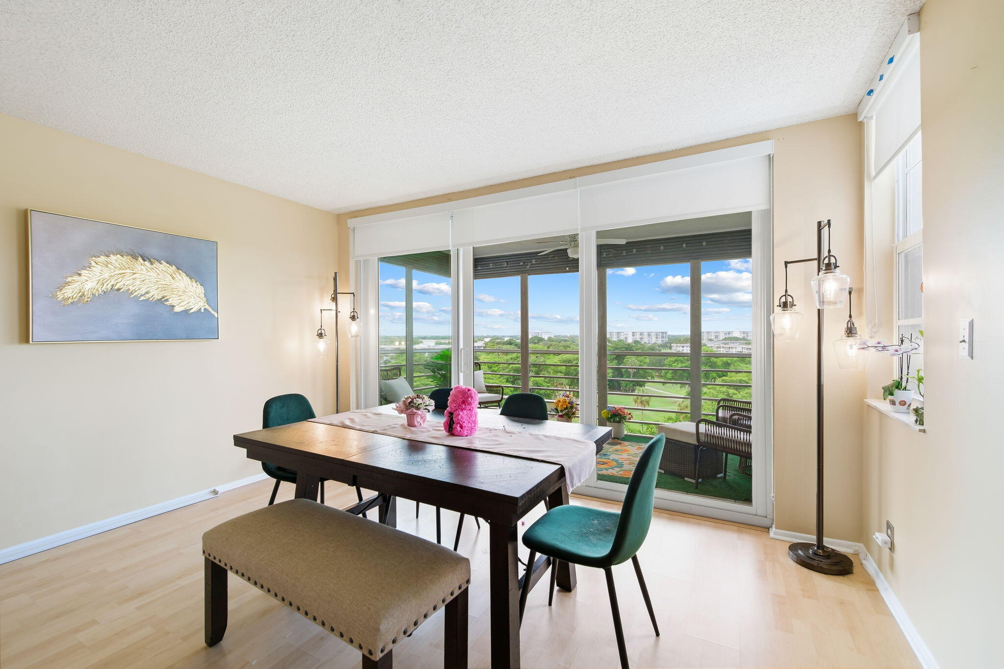 NO 104 PALM-AIRE COUNTRY CLUB - Residential