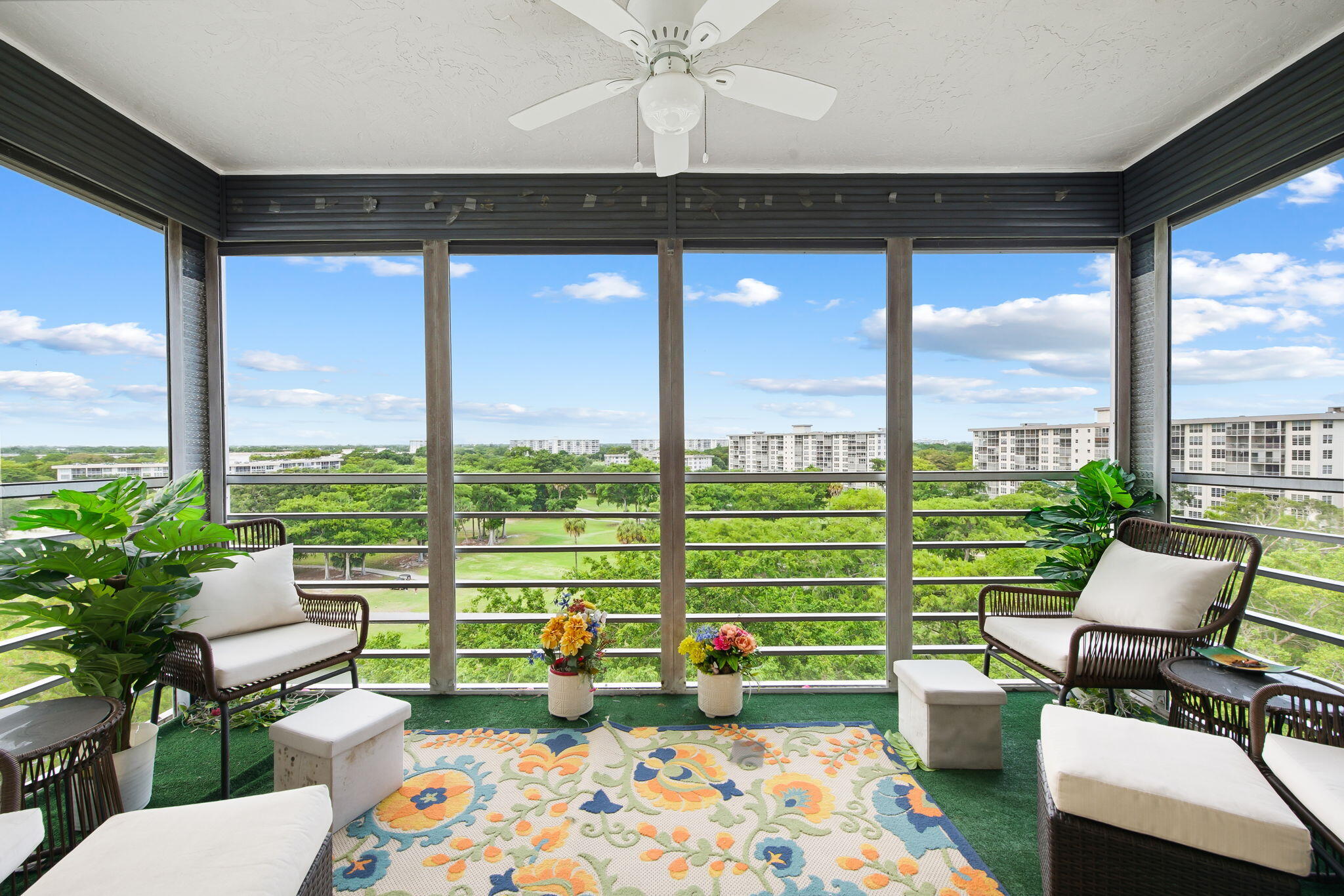NO 104 PALM-AIRE COUNTRY CLUB - Residential