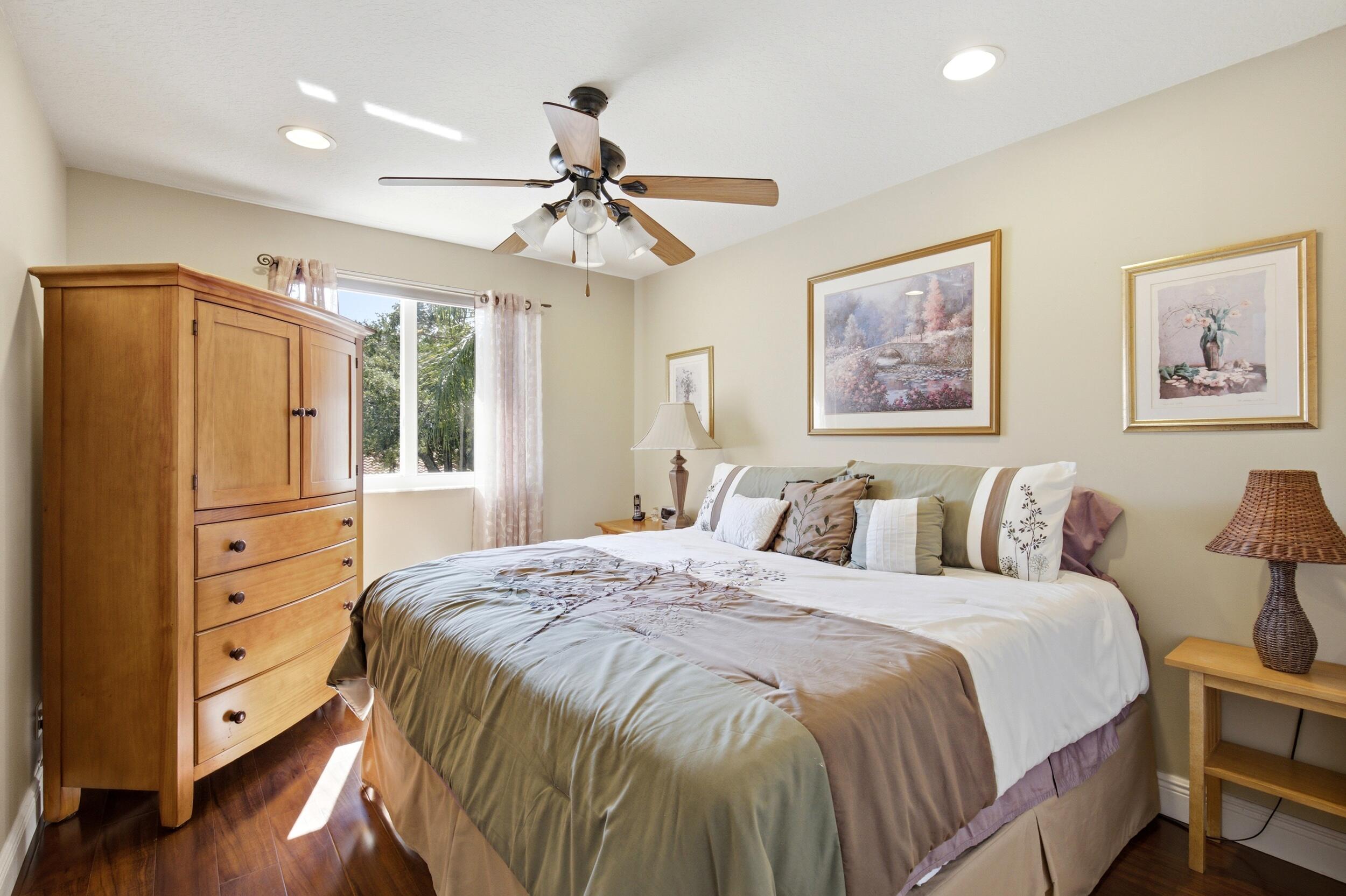 HERON BAY FOUR - Residential