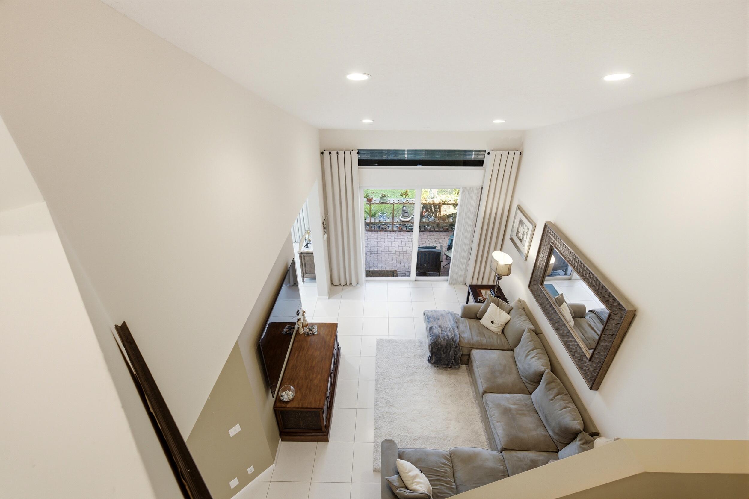 HERON BAY FOUR - Residential