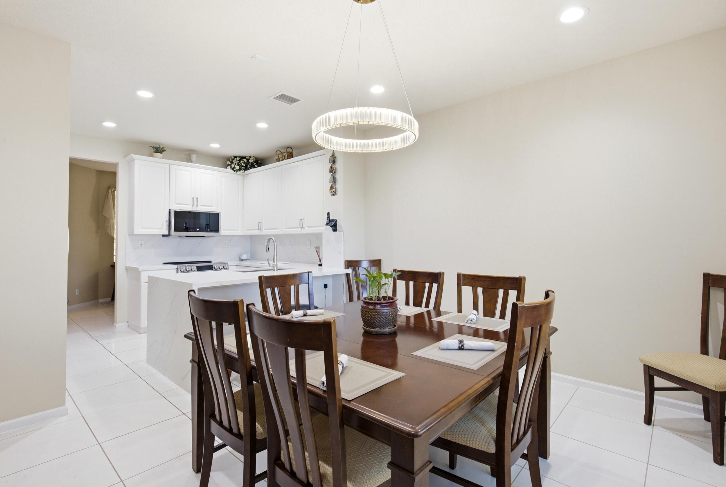 HERON BAY FOUR - Residential