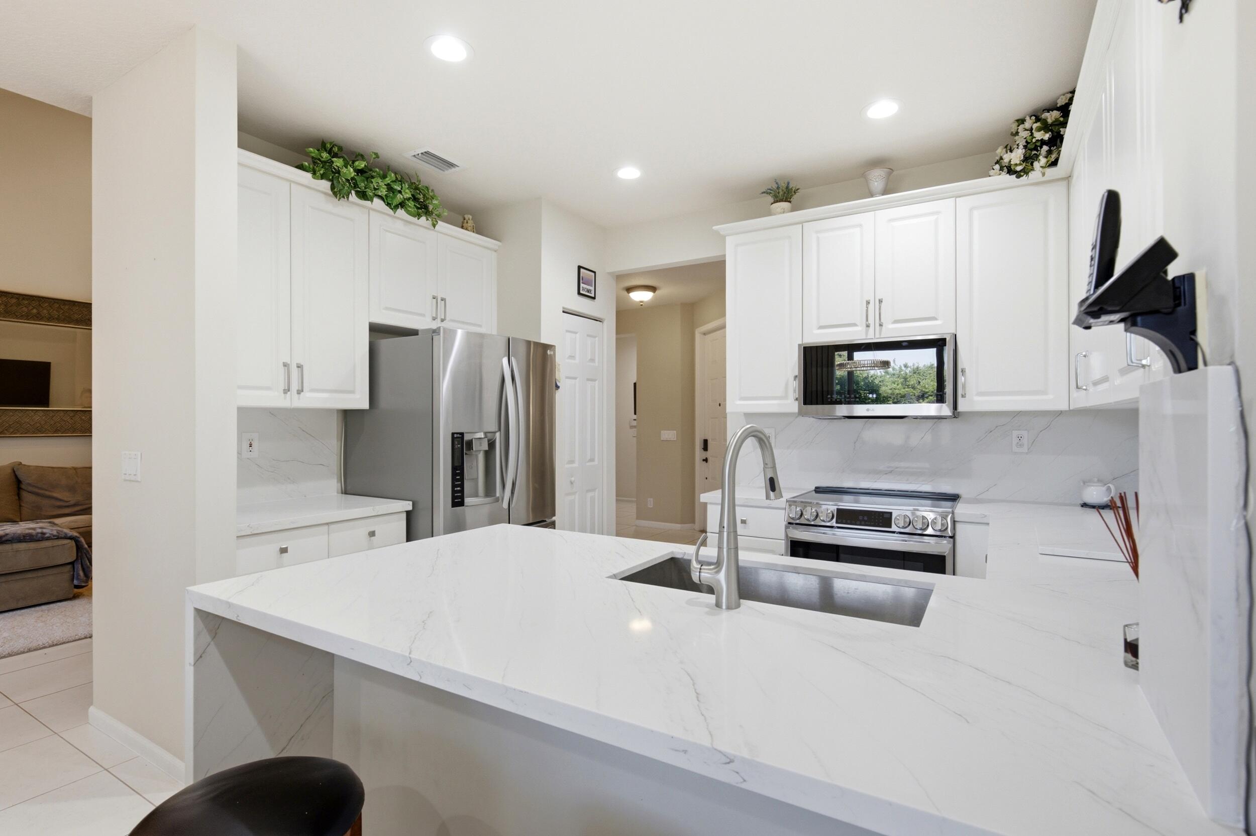 HERON BAY FOUR - Residential