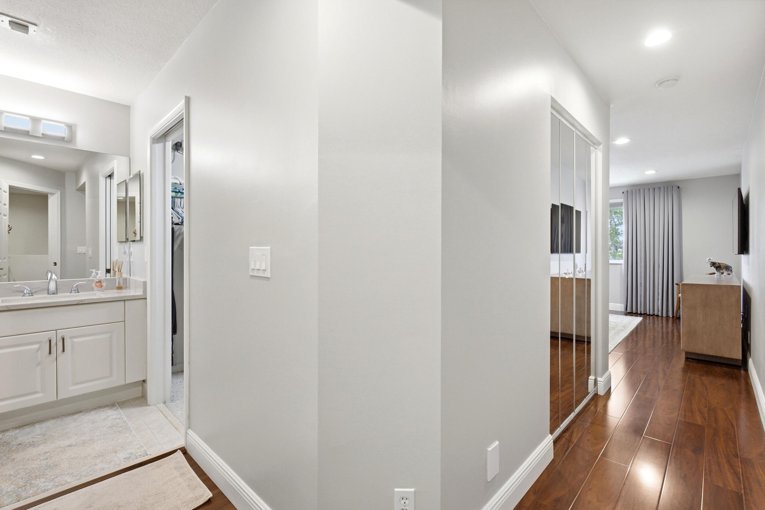 HERON BAY FOUR - Residential