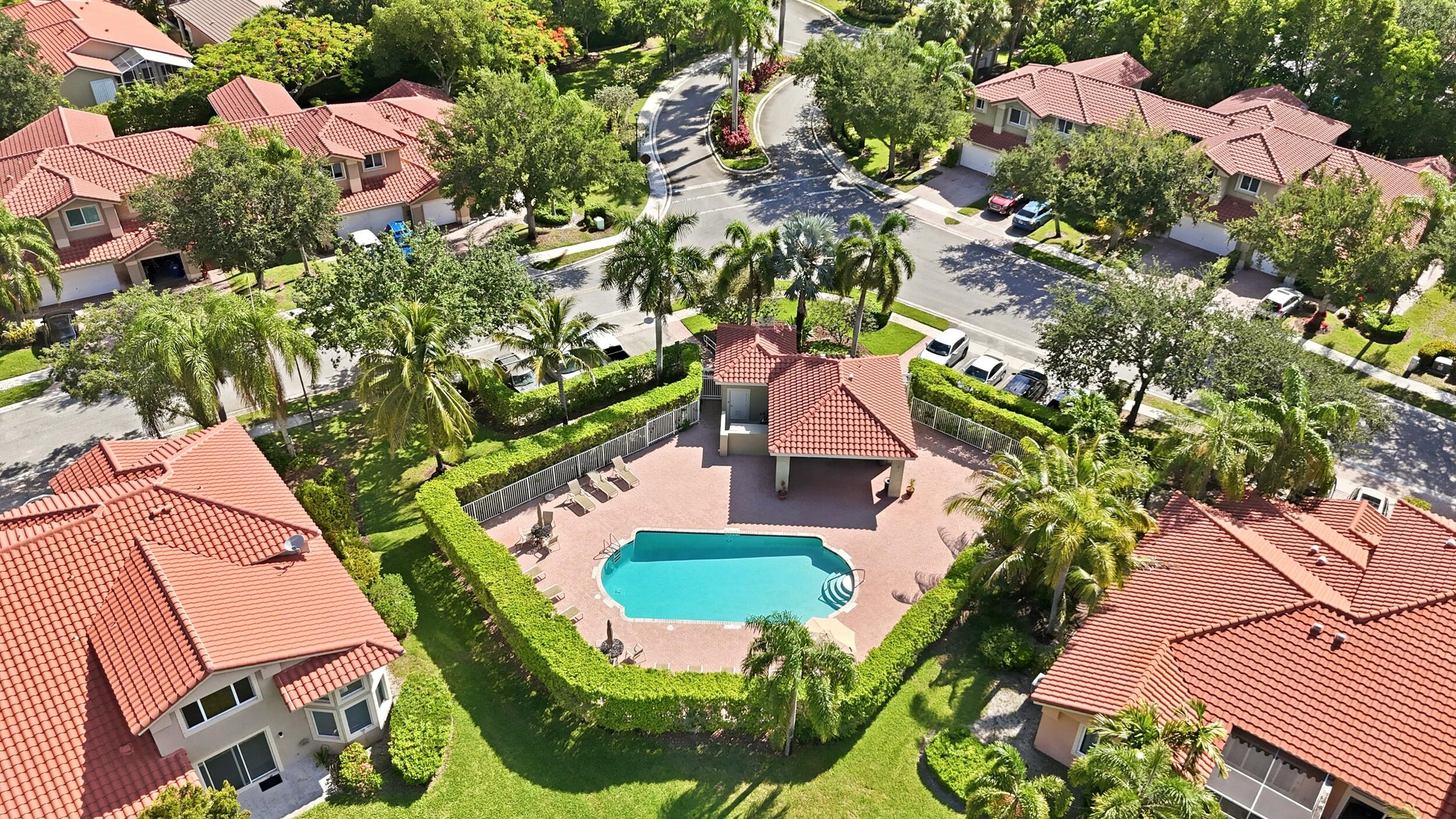 HERON BAY FOUR - Residential