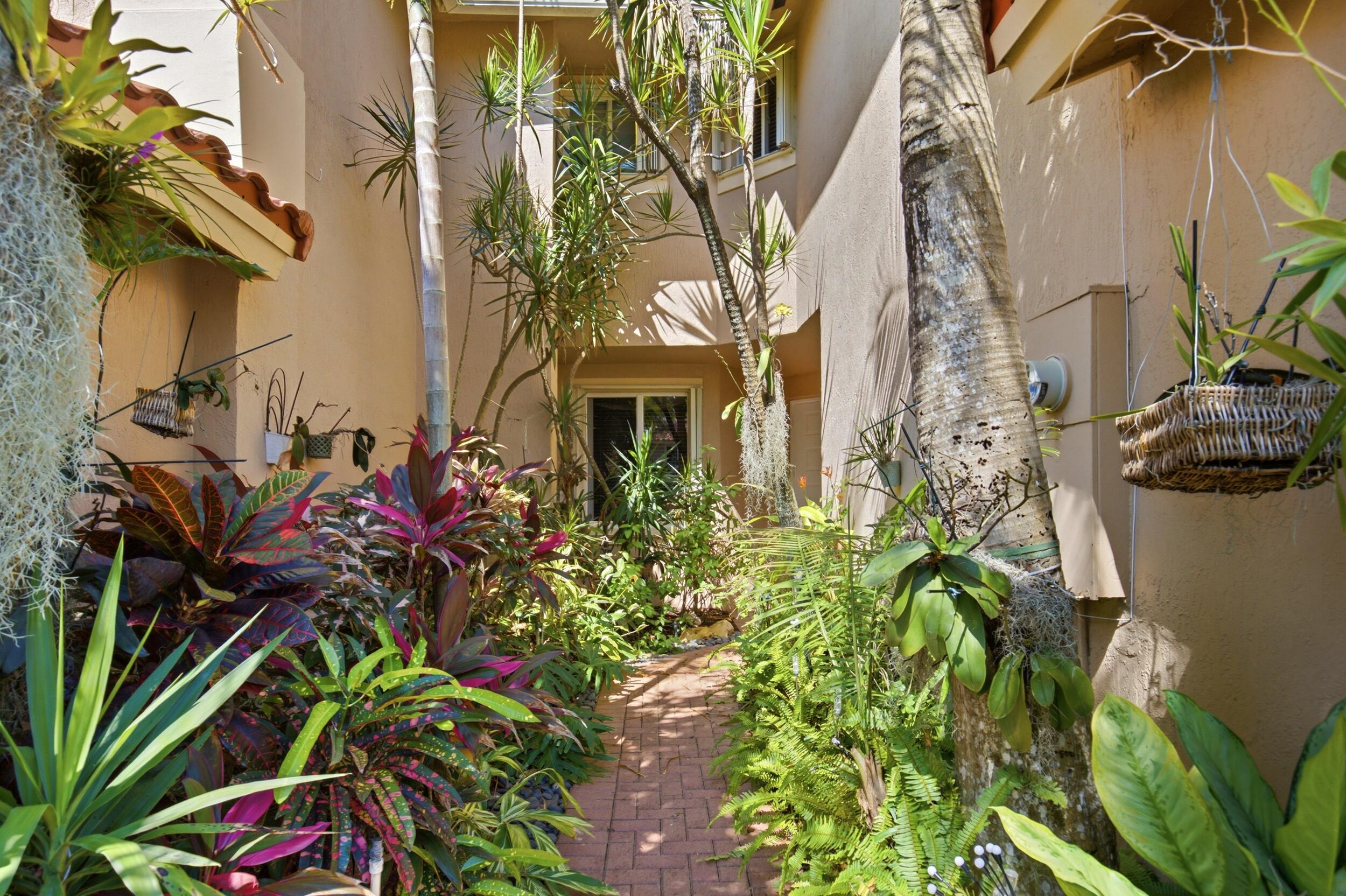 HERON BAY FOUR - Residential