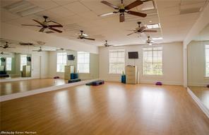 RIVER HALL - Residential