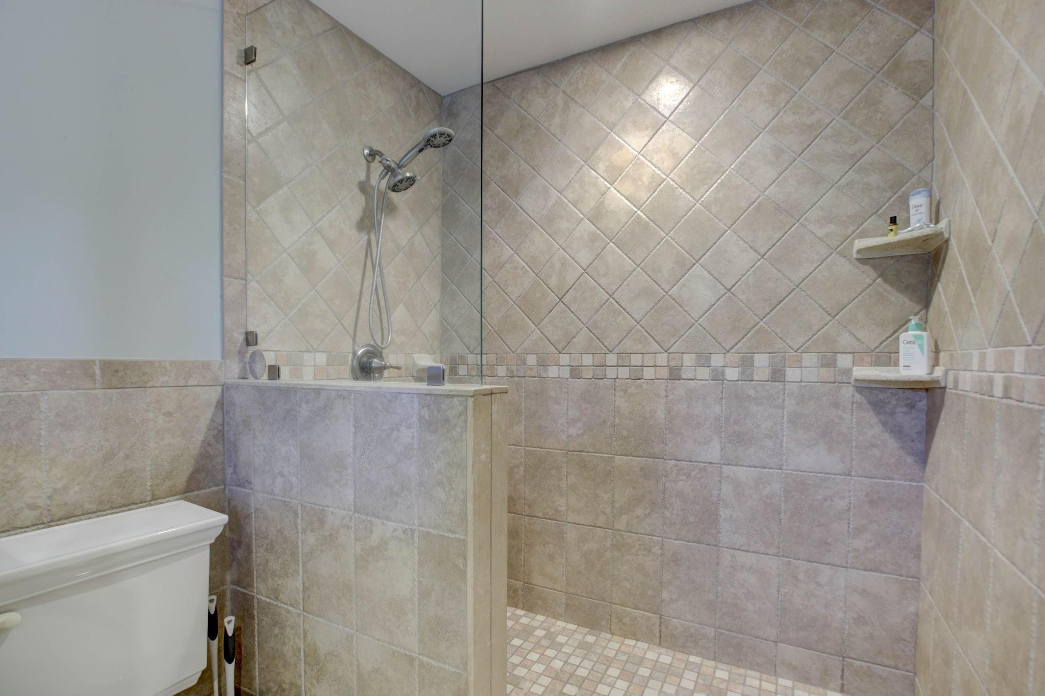 Bel-Air Isle 40-43 B - Residential