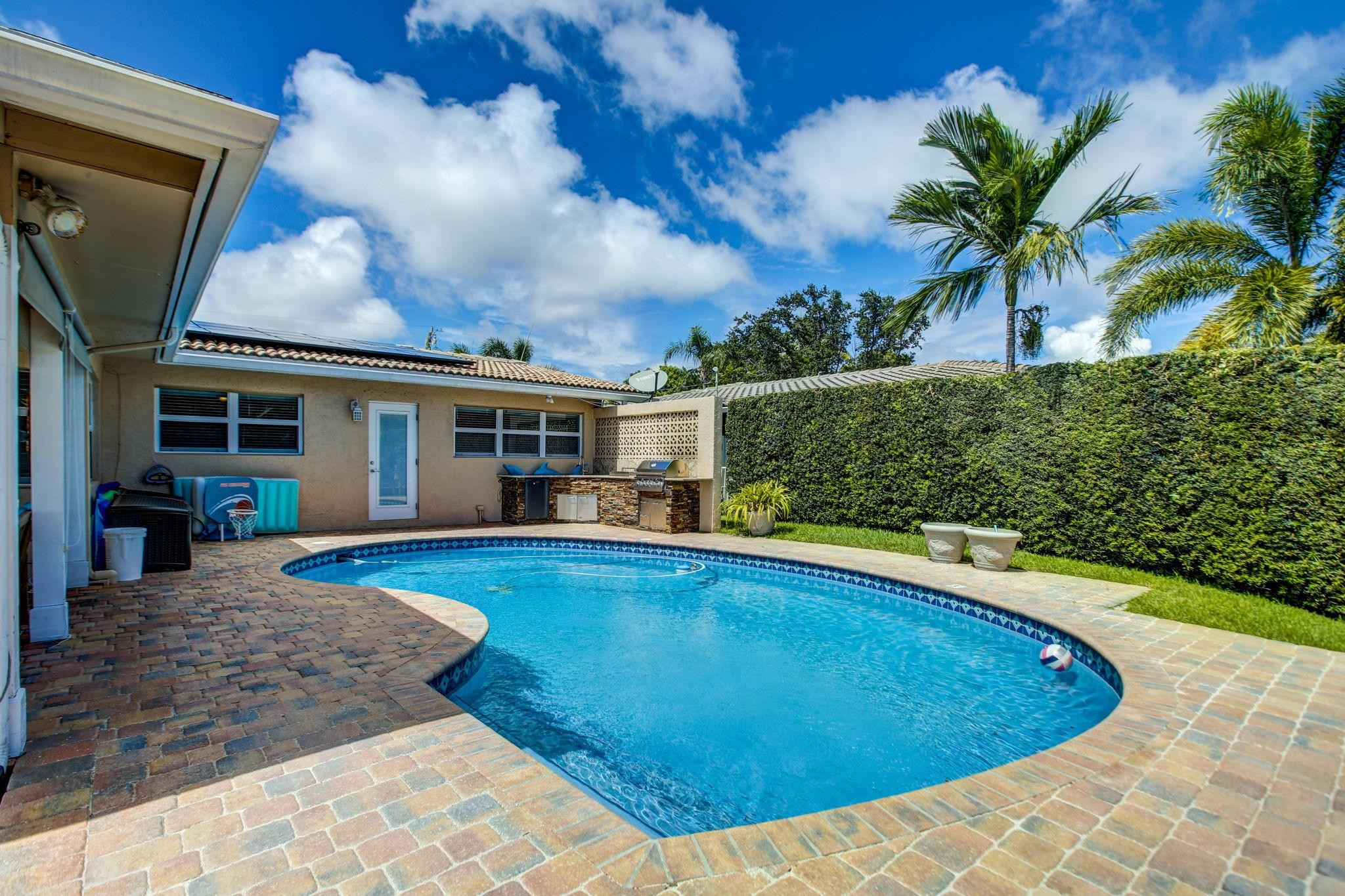 Bel-Air Isle 40-43 B - Residential