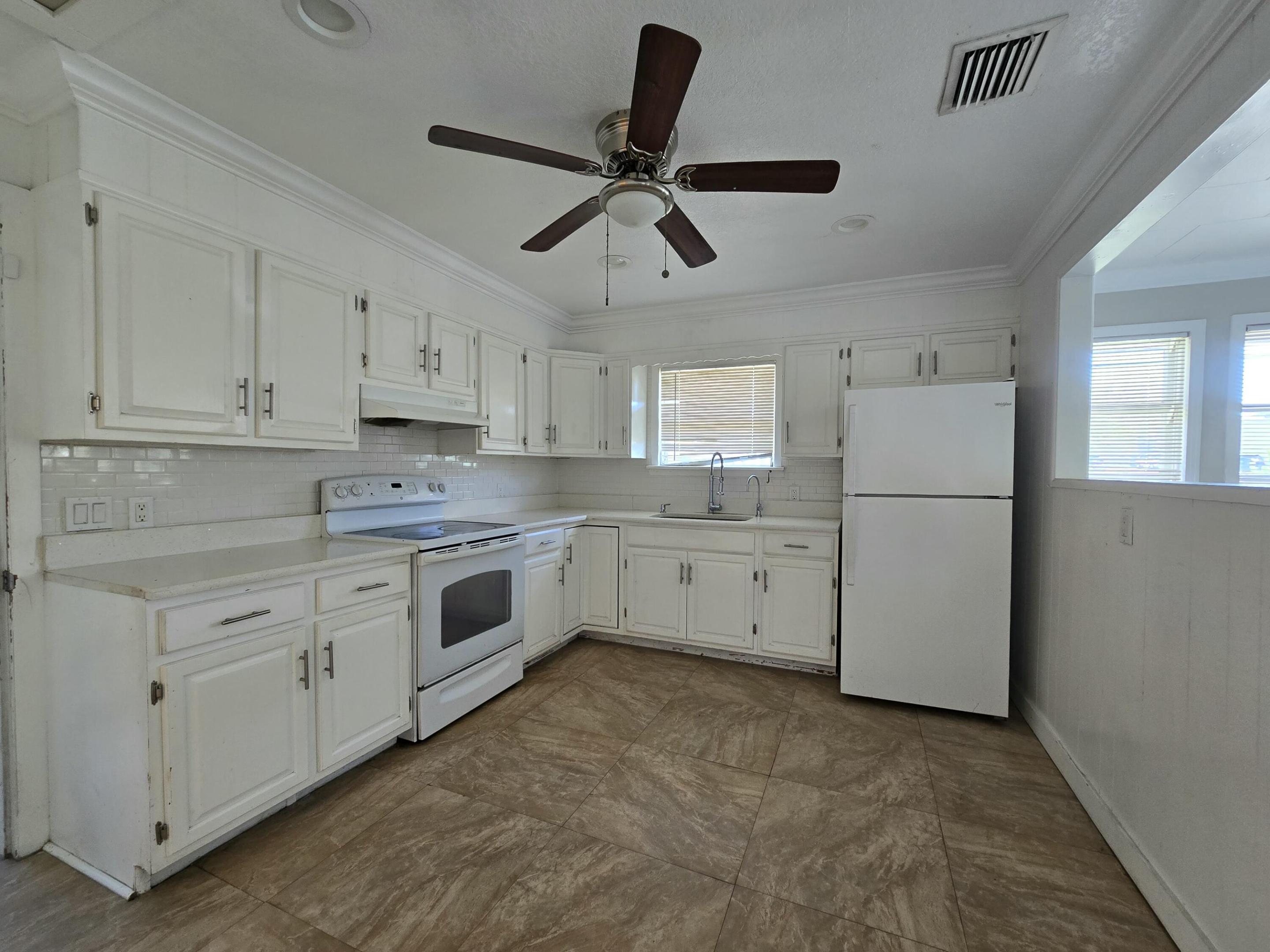 BESSEY'S 2ND ADDITION - Residential