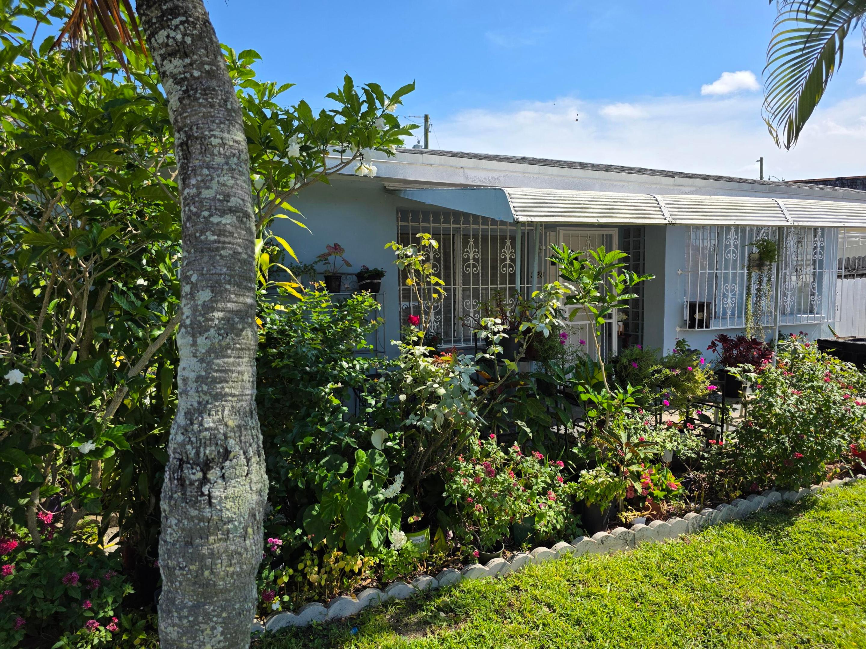 NORTH PALM BCH 1 - Residential