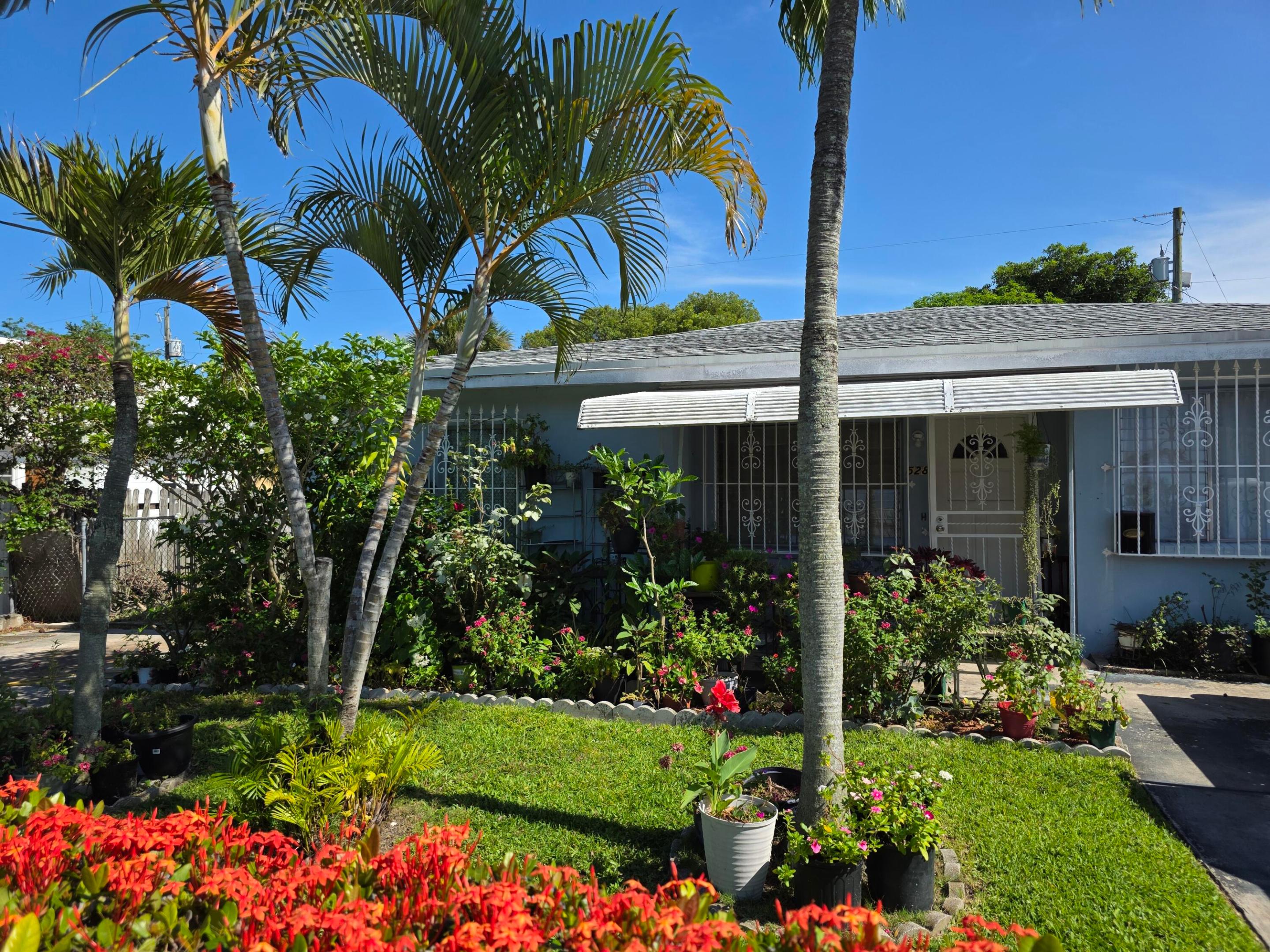 NORTH PALM BCH 1 - Residential