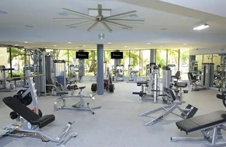 BLUE FONTAINE TRACT - Residential Lease