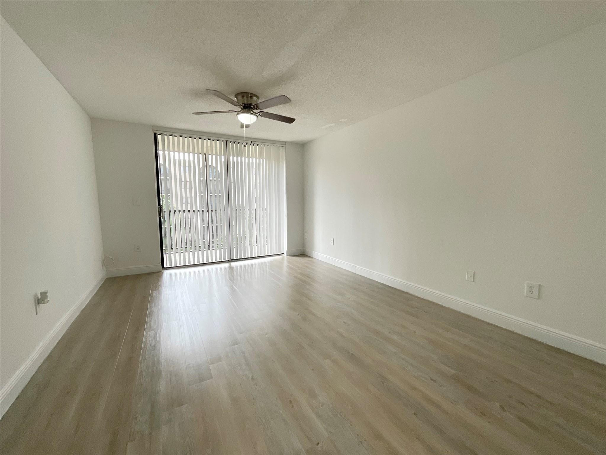 BLUE FONTAINE TRACT - Residential Lease