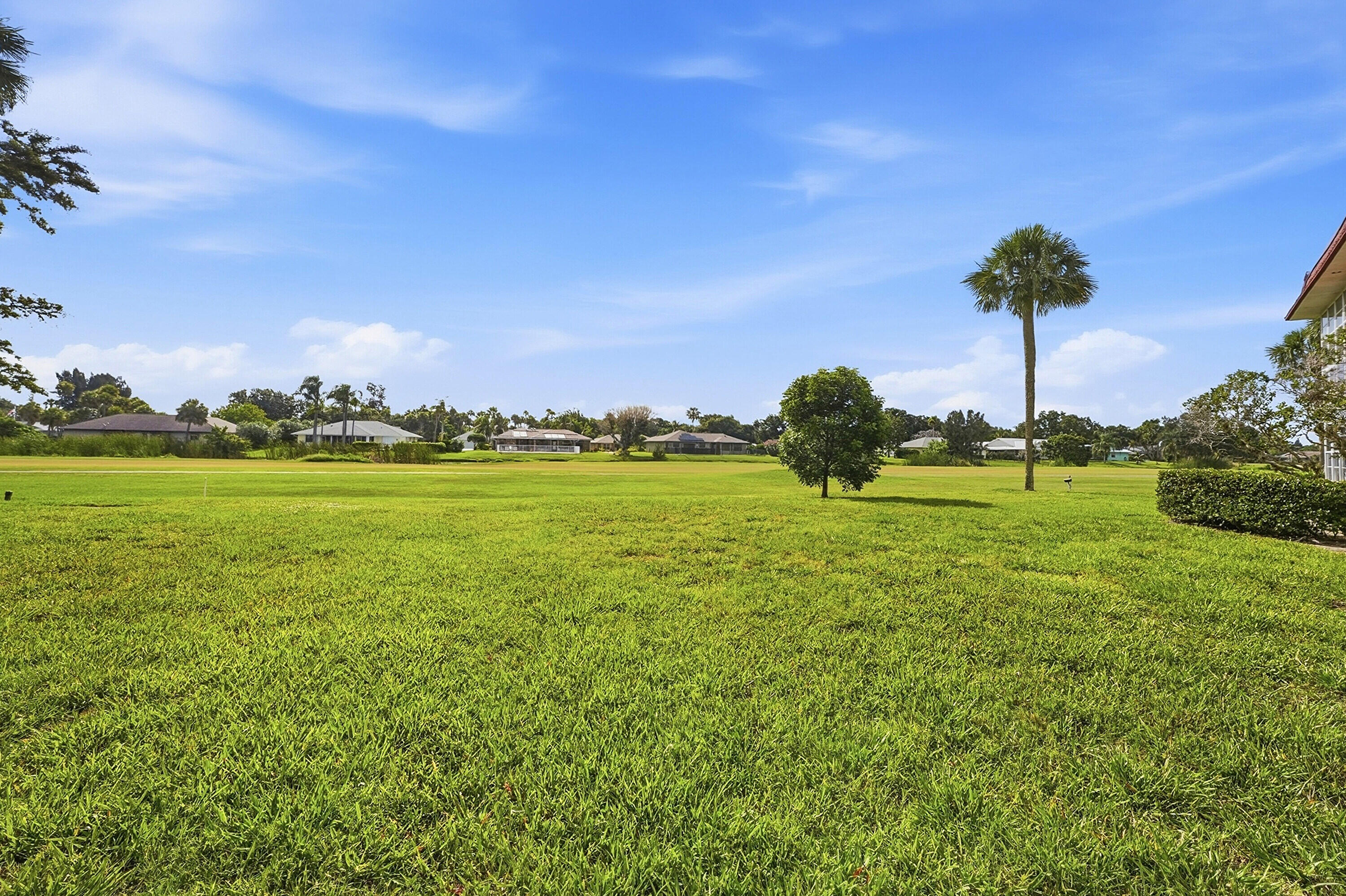 VISTA ROYALE PHASE Il BLDGS 83-111 - Residential