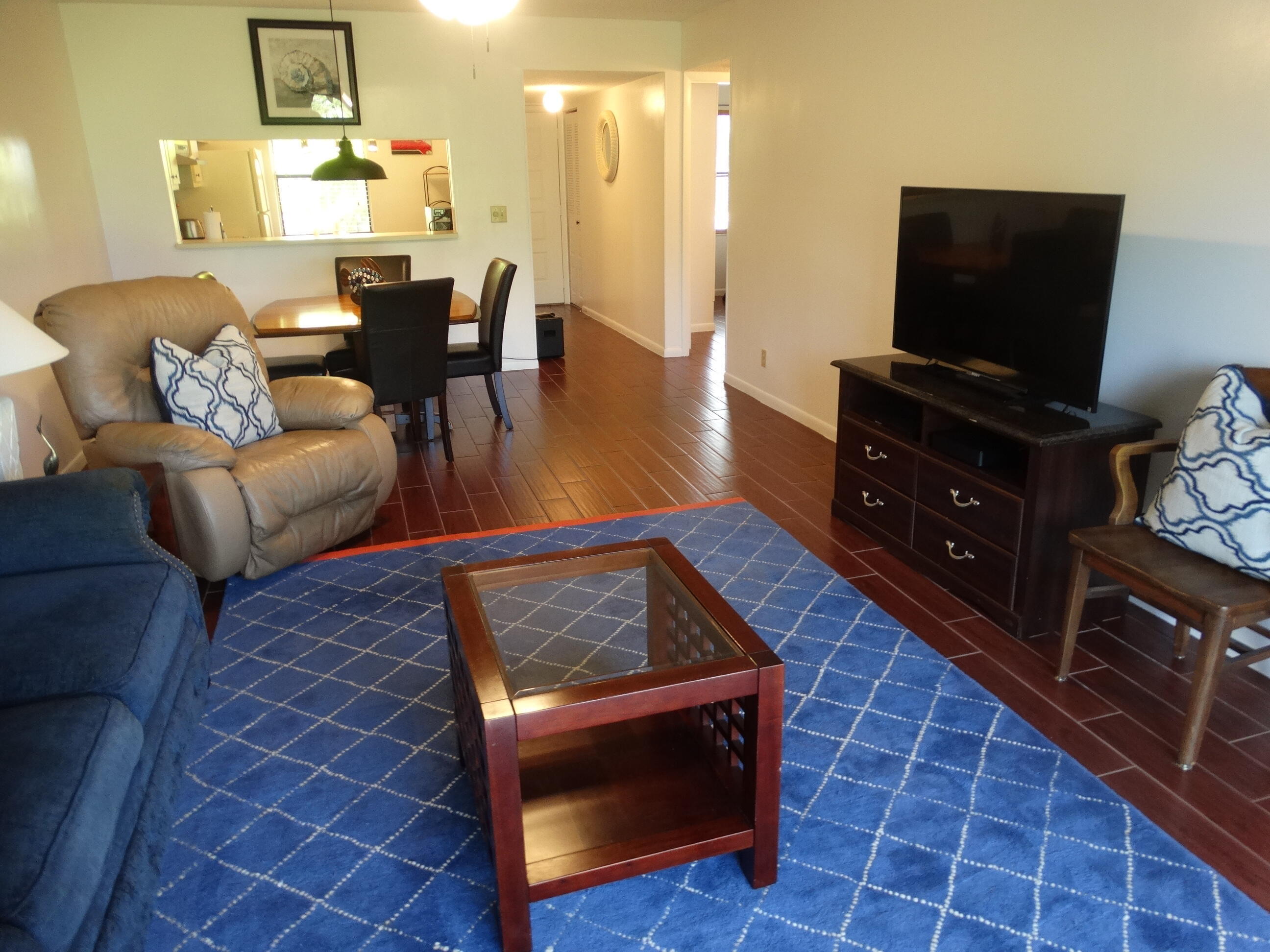LUCERNE LAKES GOLF COLONY CONDS 1 THRU 12 & 14 - Residential Lease