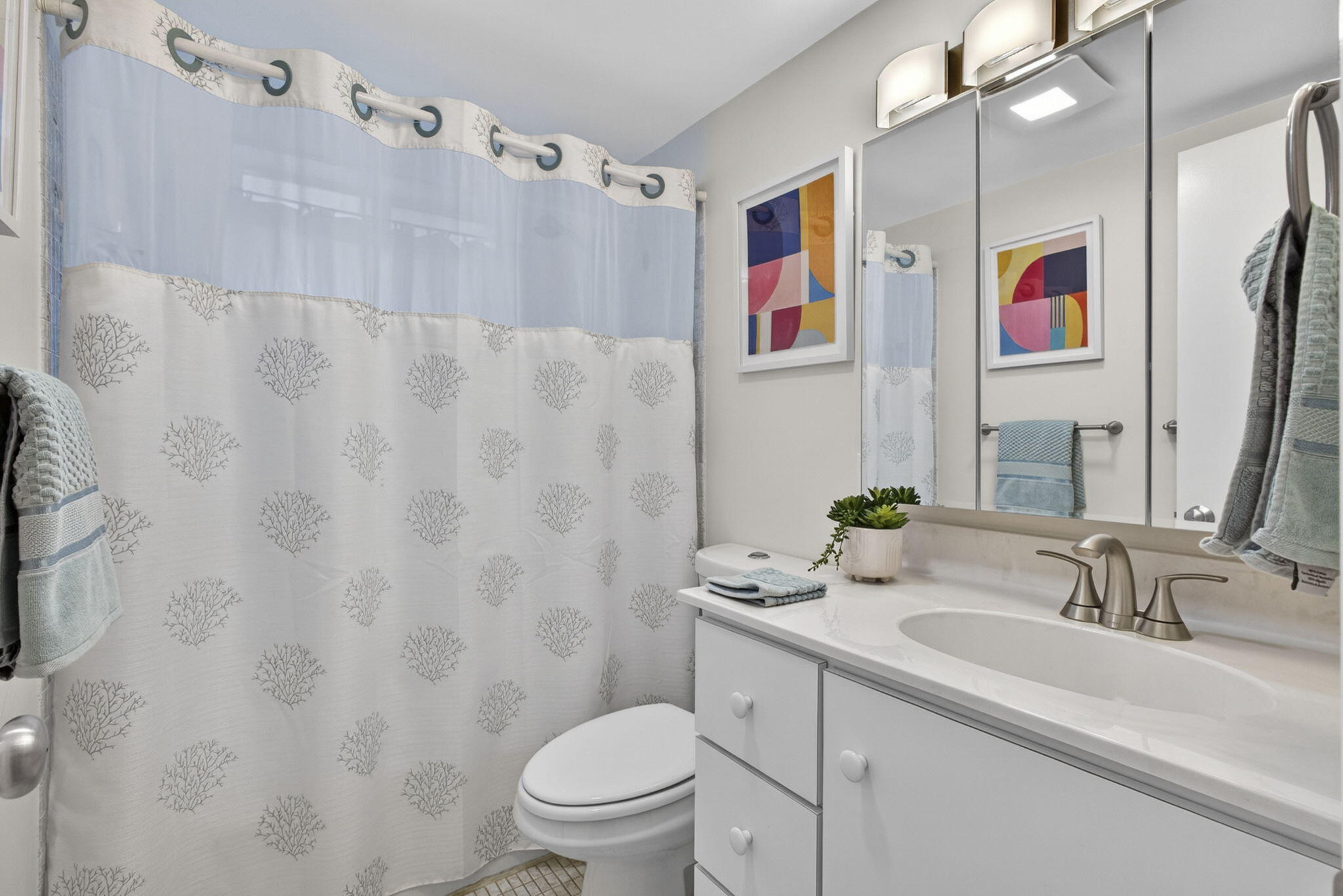 MURRY HILLS APT BLDG CONDO - Residential Lease