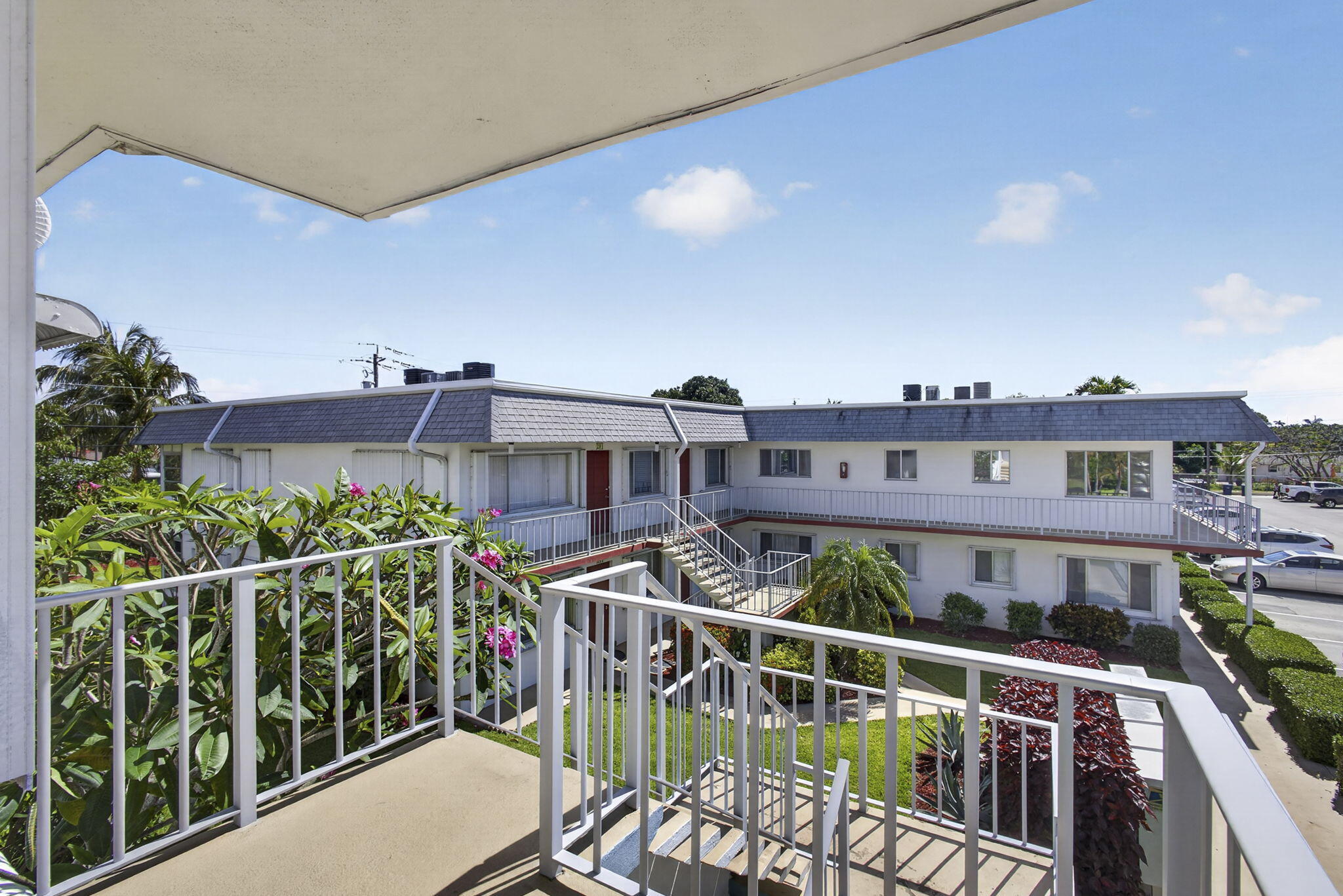 MURRY HILLS APT BLDG CONDO - Residential Lease