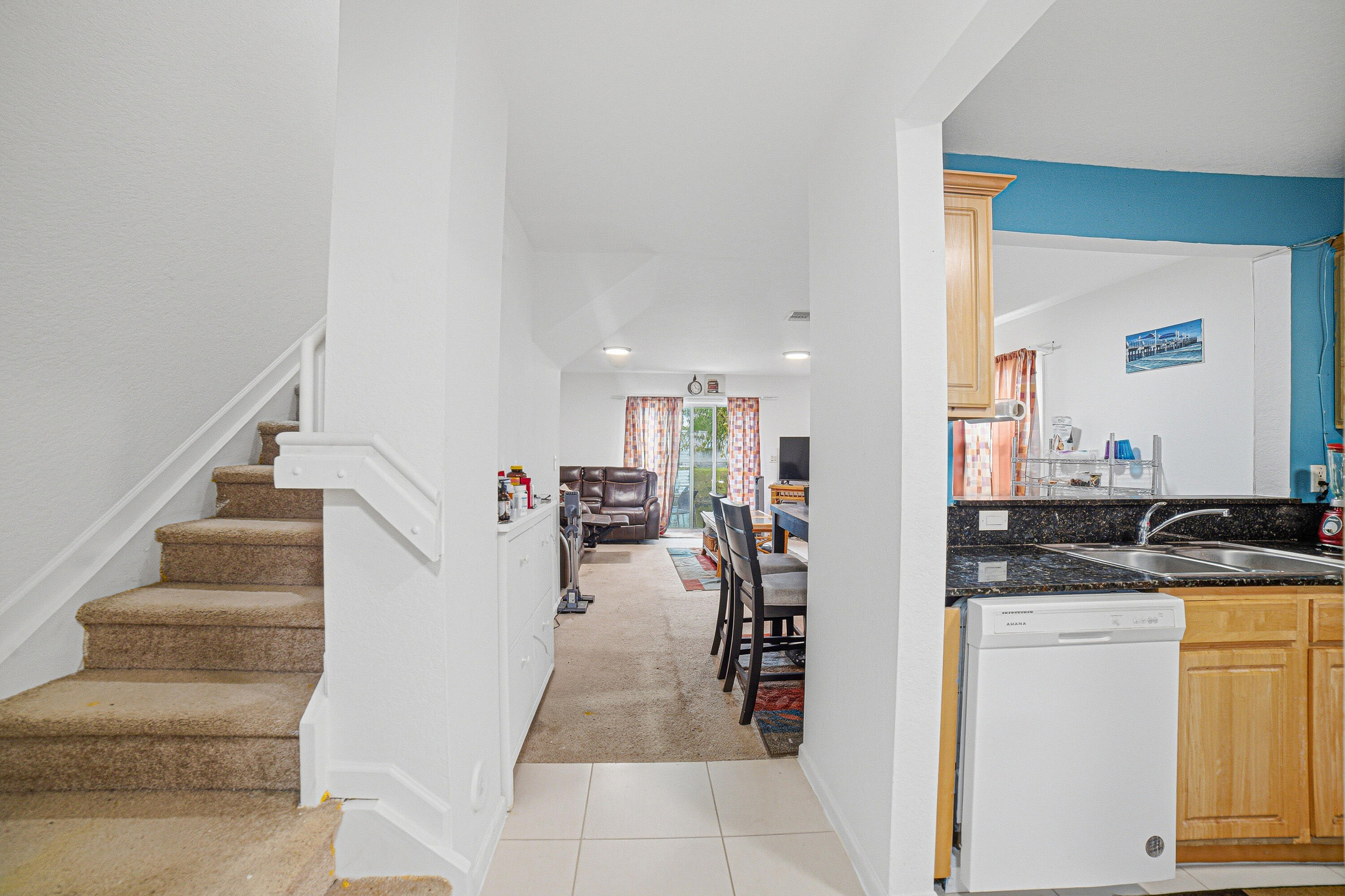 COVENTRY HOUSE - Residential