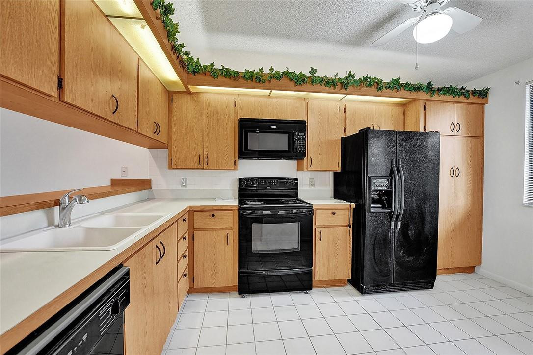 WHITEHALL - Residential