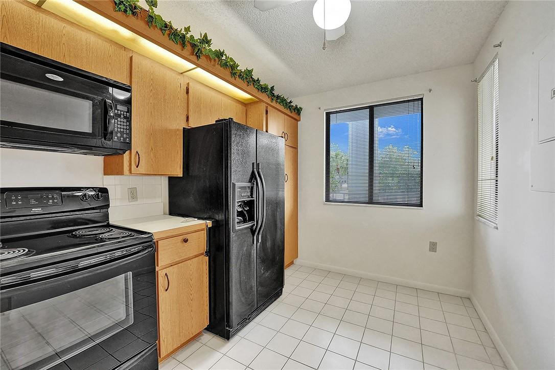 WHITEHALL - Residential