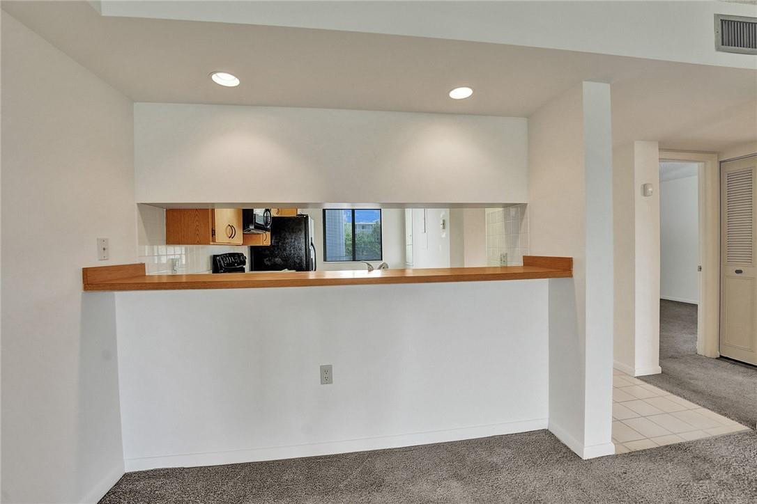 WHITEHALL - Residential