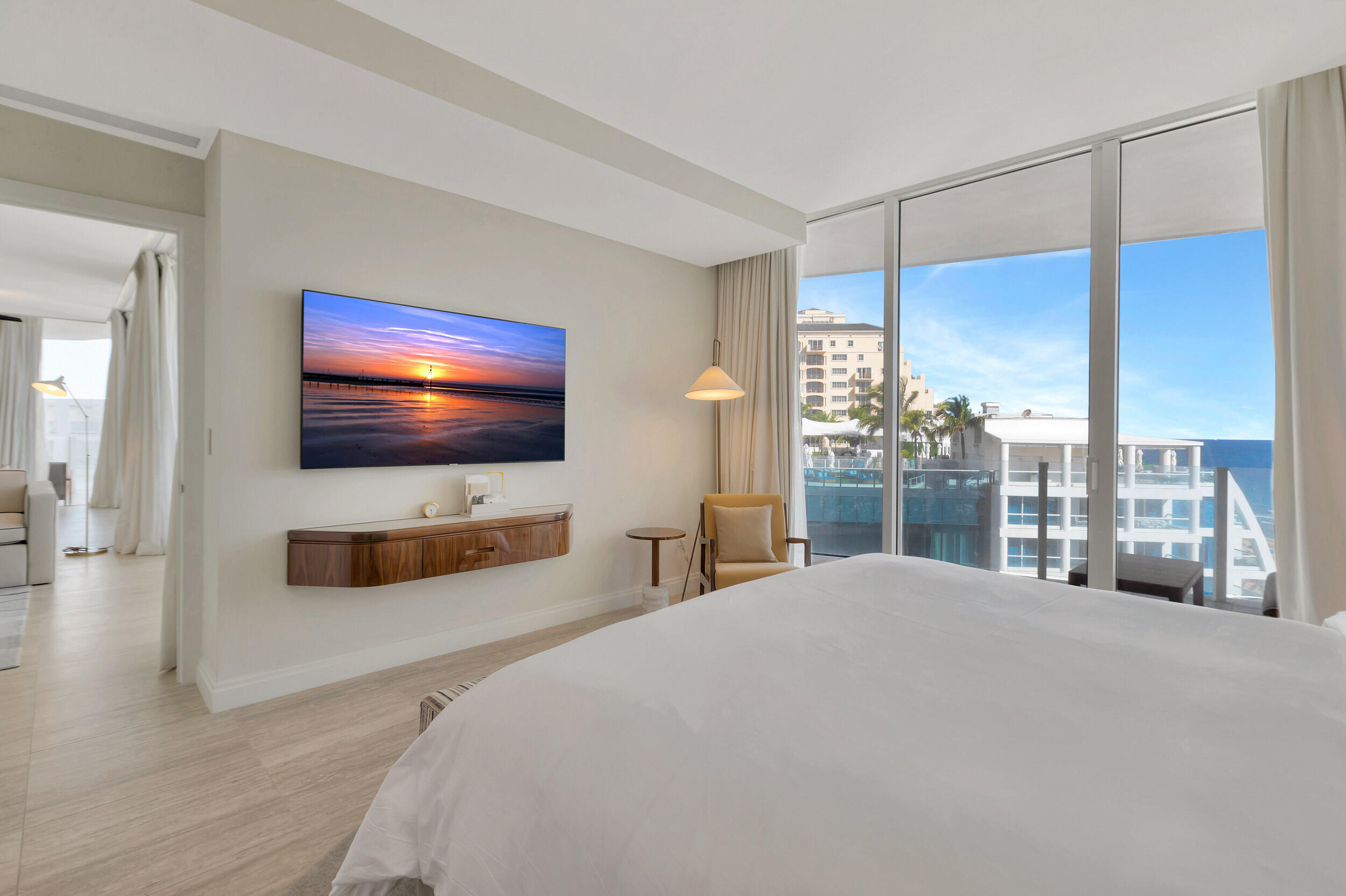 Four Seasons - Residential