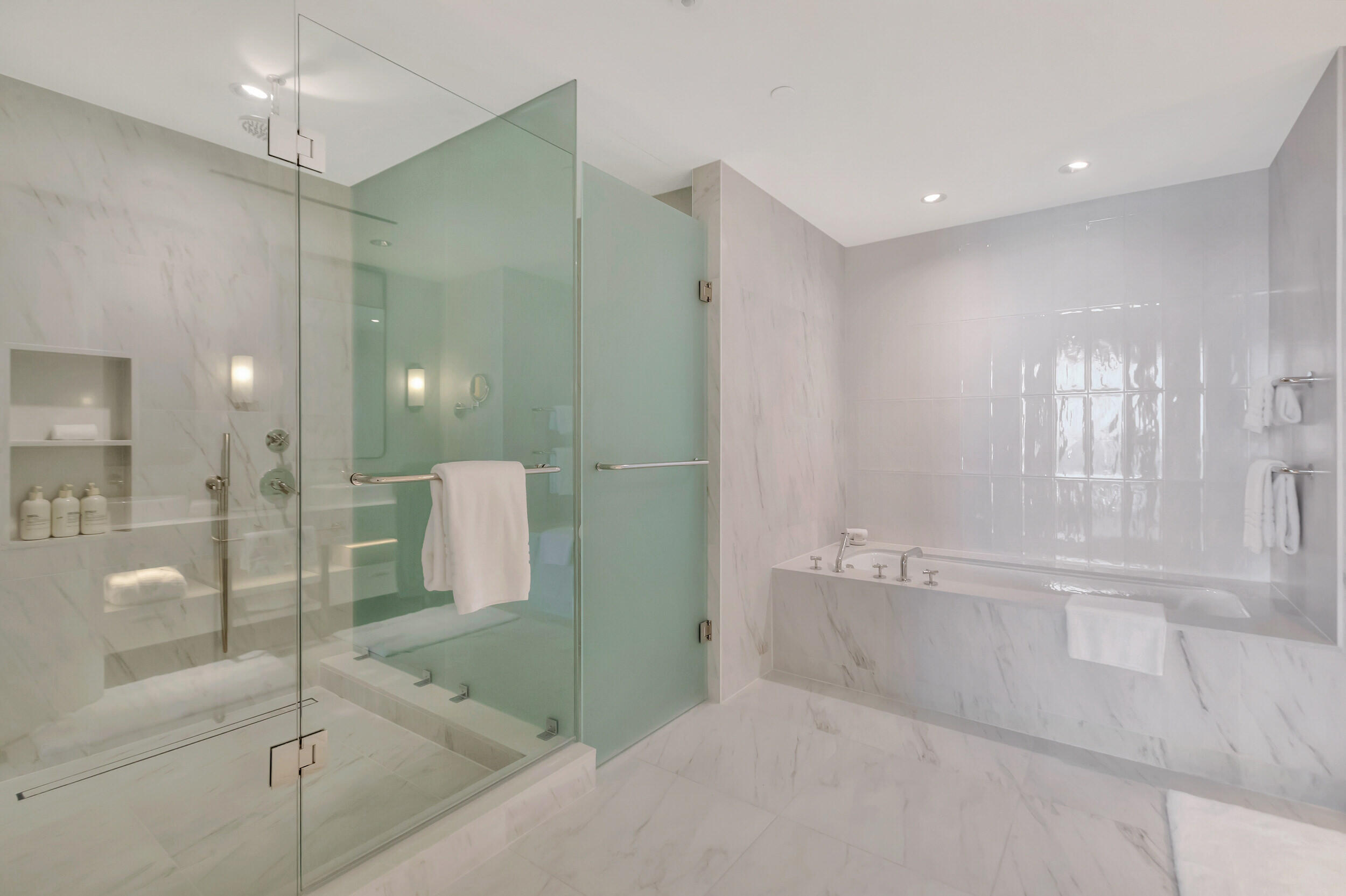 Four Seasons - Residential