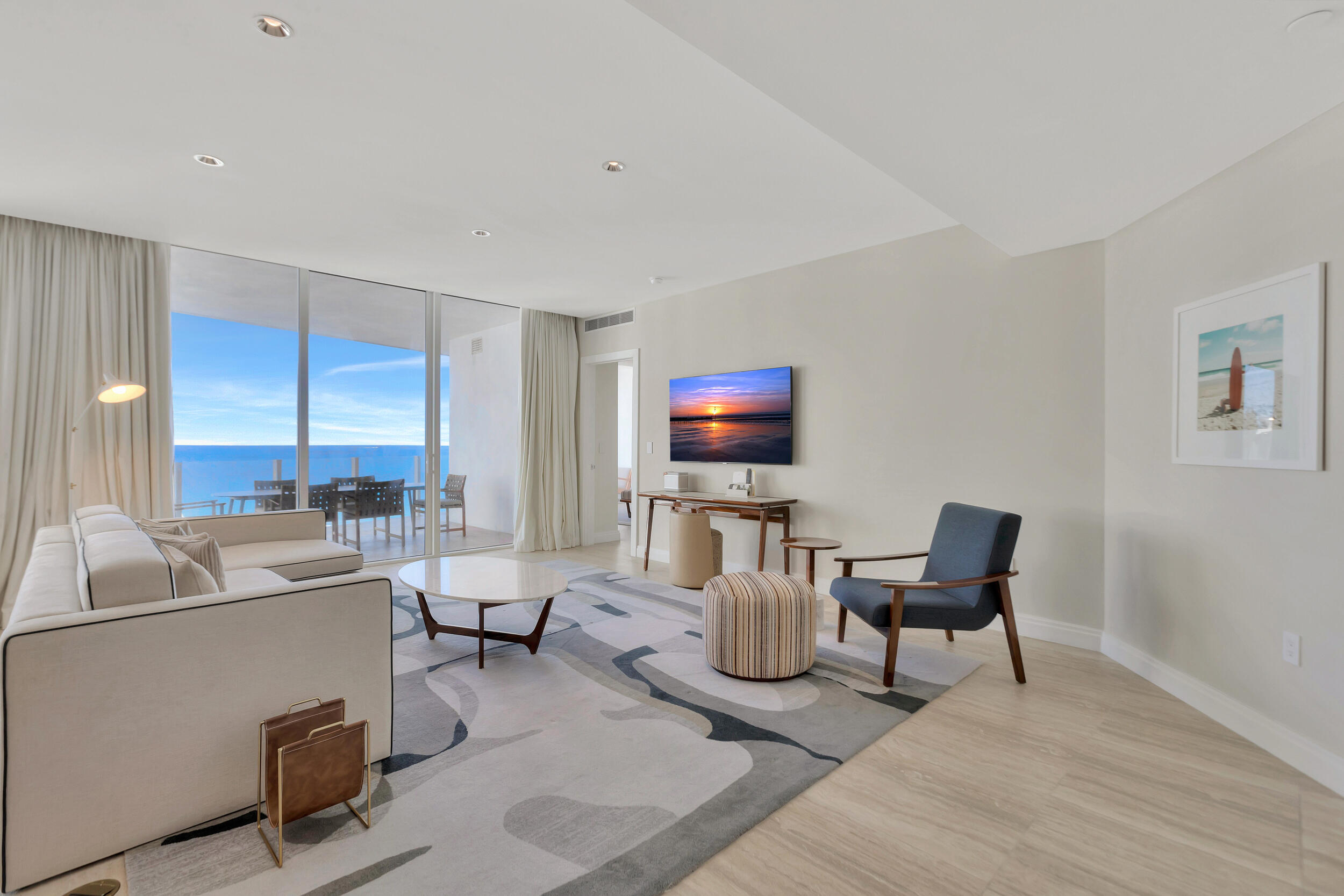 Four Seasons - Residential