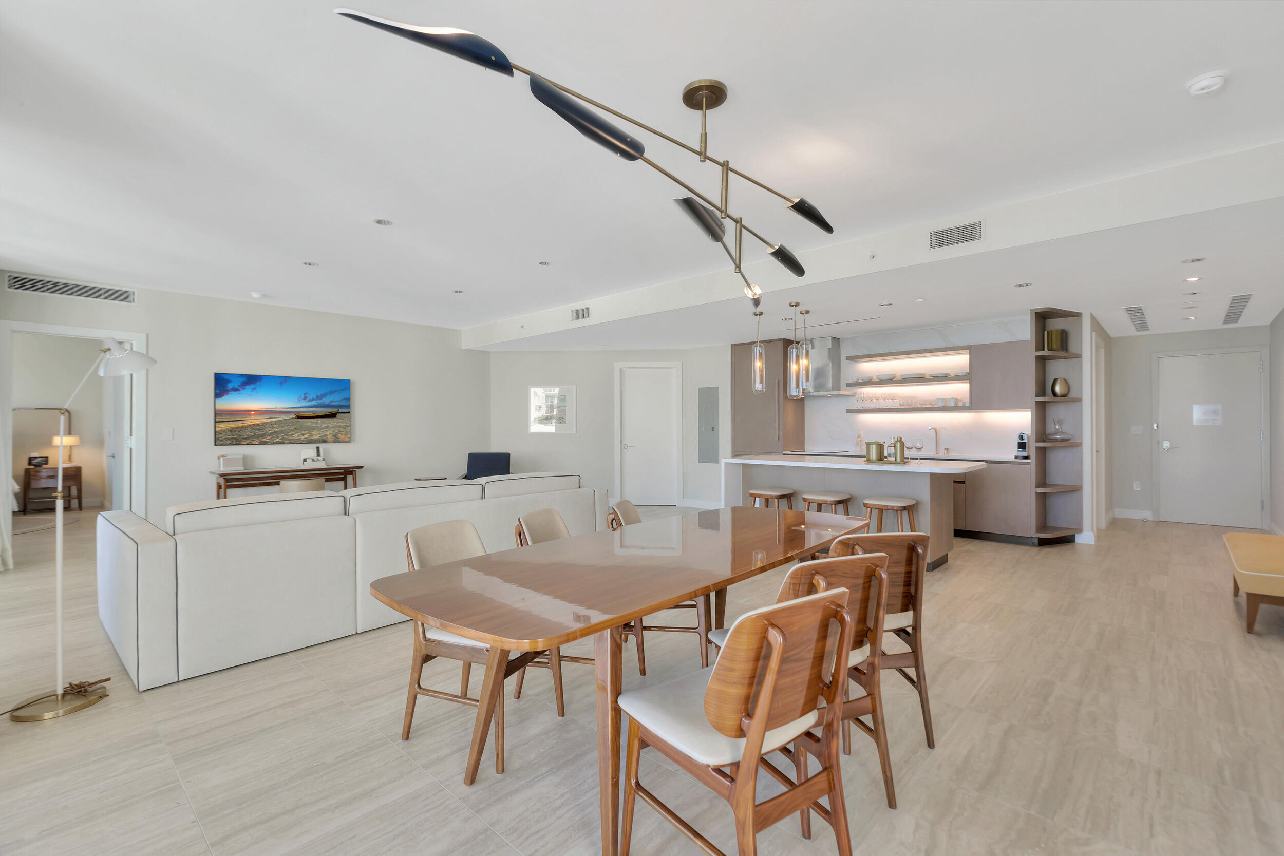 Four Seasons - Residential