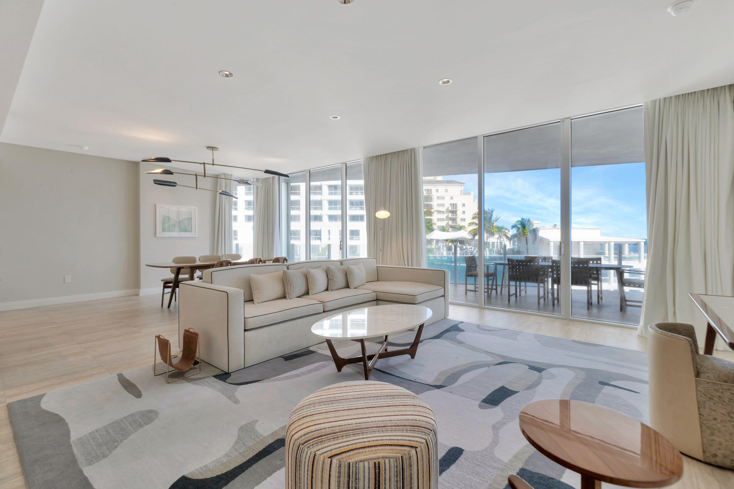 Four Seasons - Residential